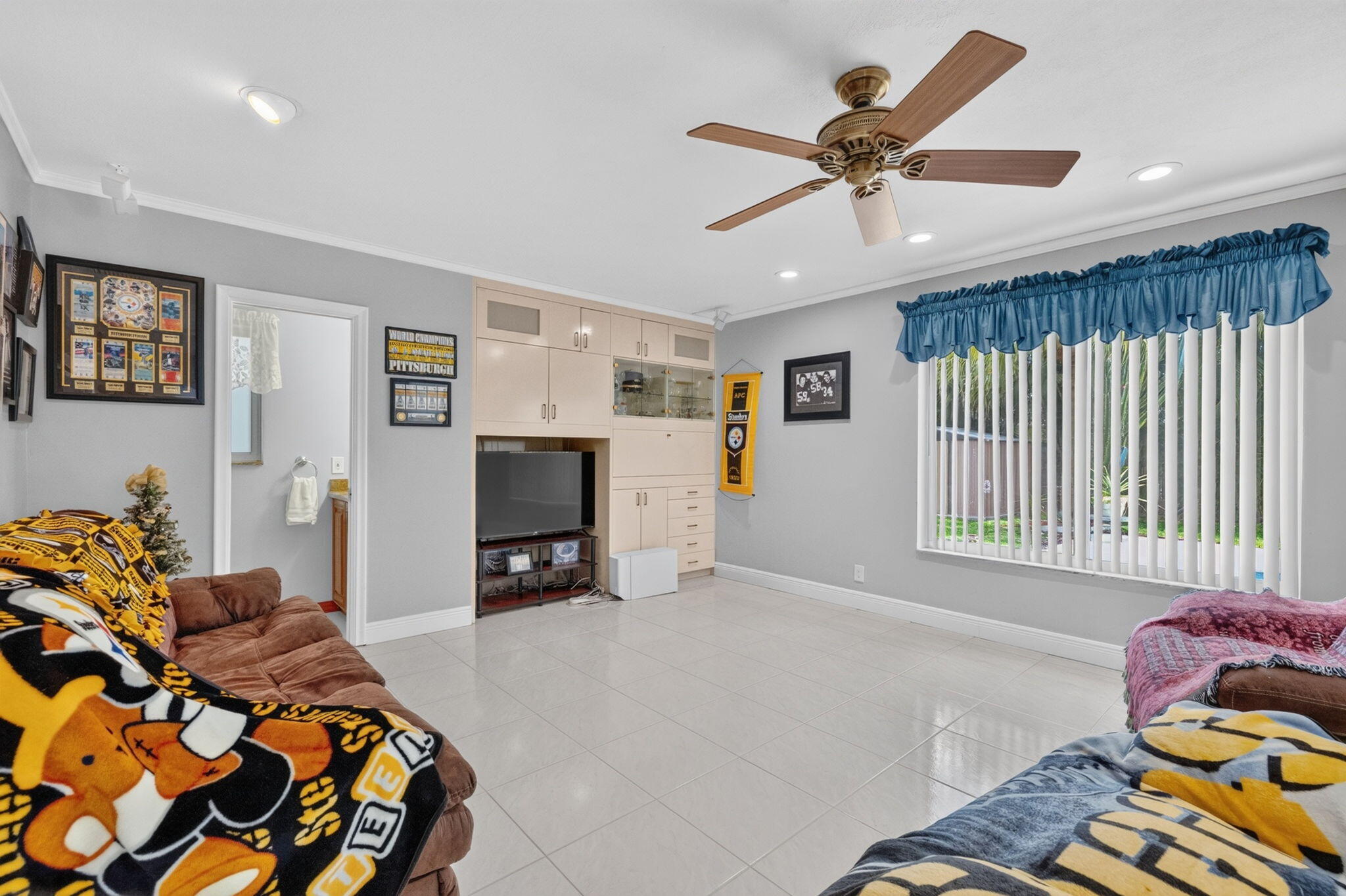 NEW ORLEANS VILLAS - Residential