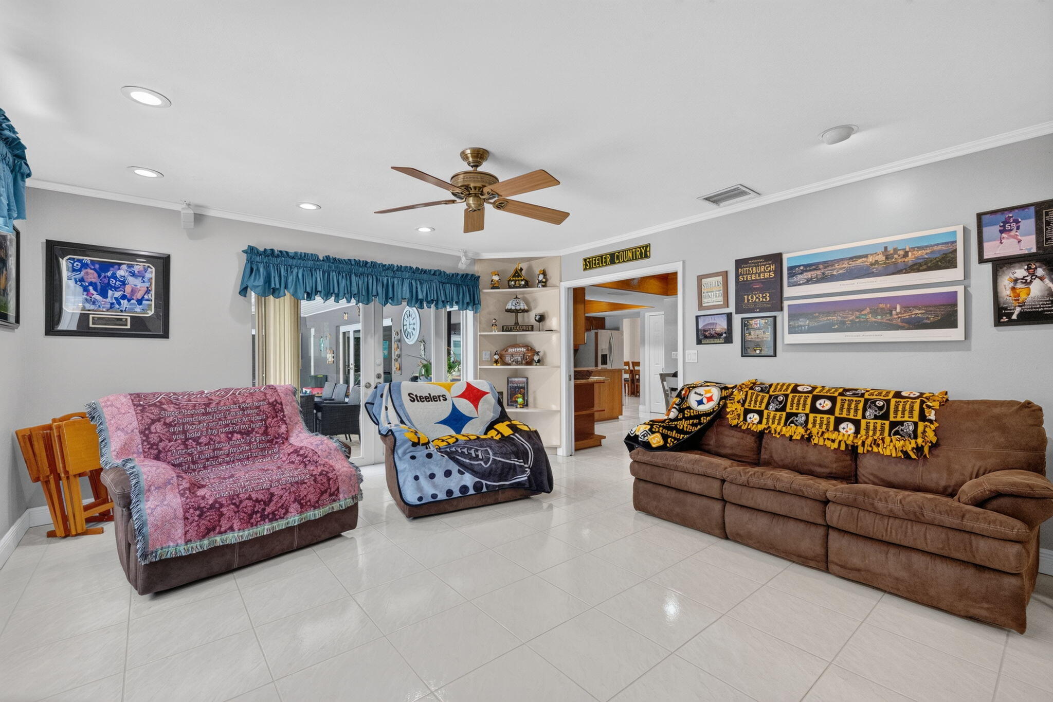 NEW ORLEANS VILLAS - Residential