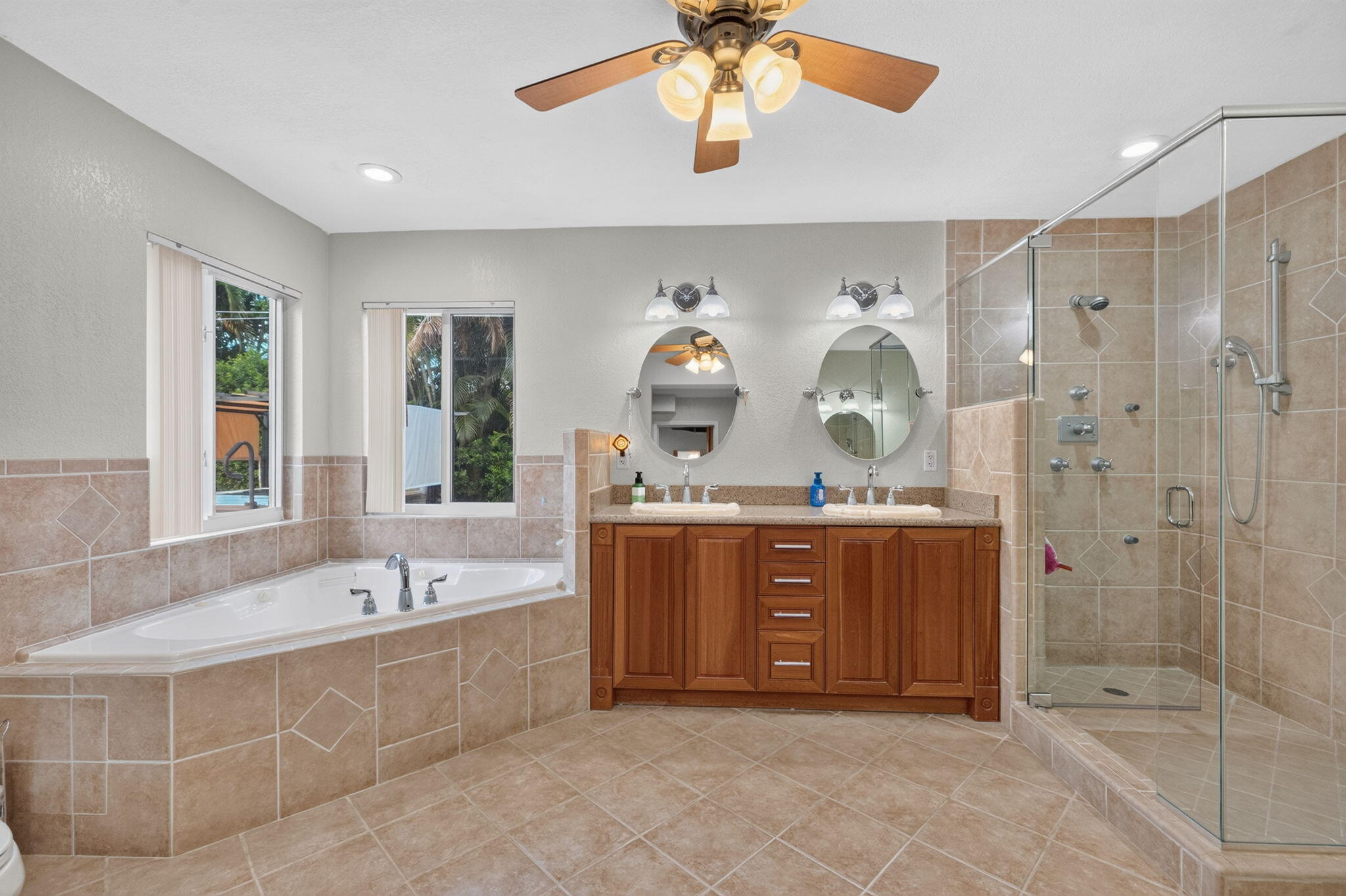 NEW ORLEANS VILLAS - Residential