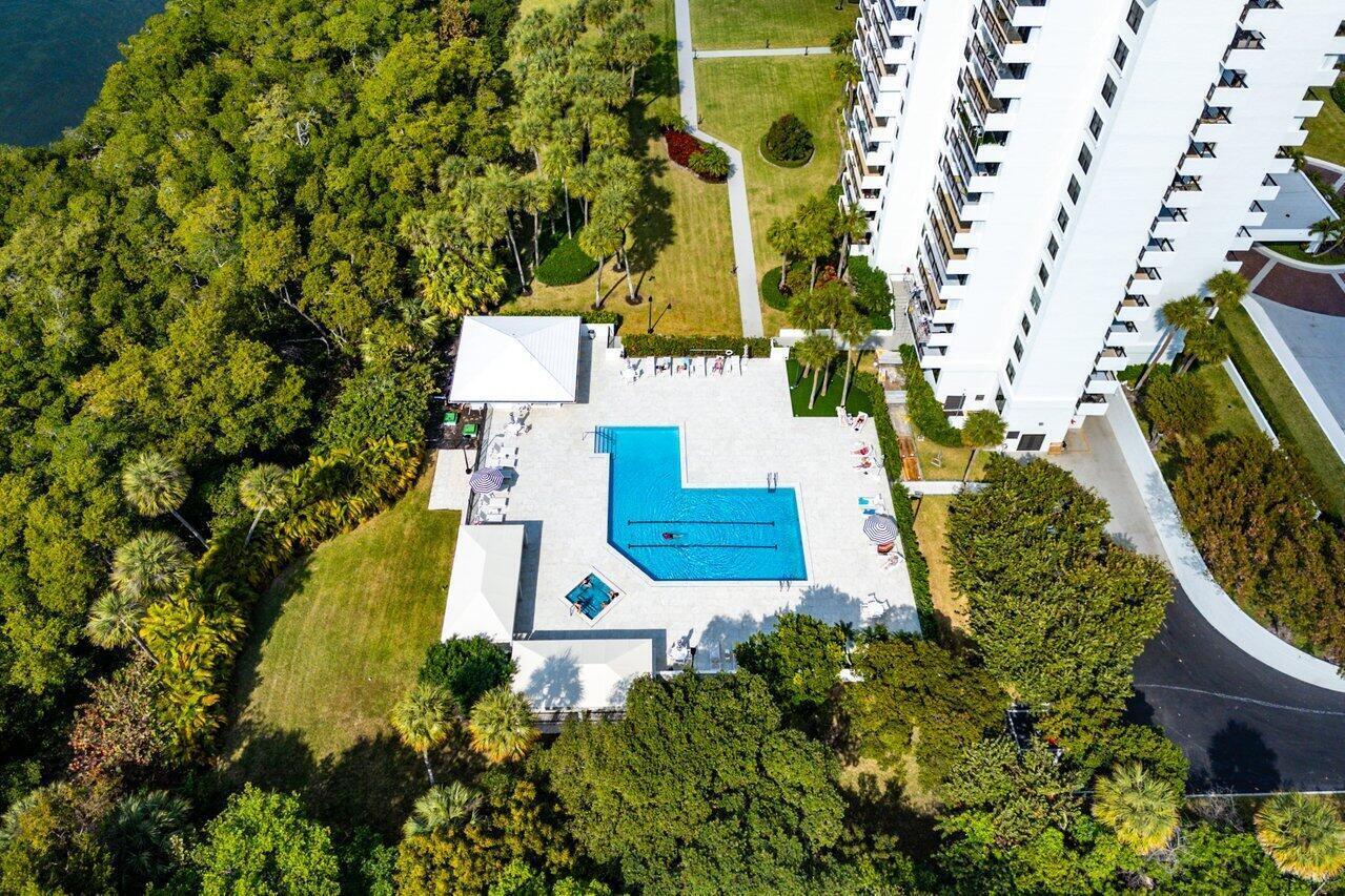 LA FONTANA CONDO - Residential