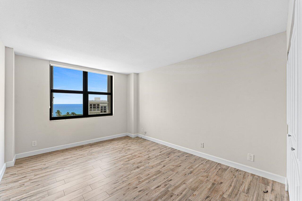 LA FONTANA CONDO - Residential
