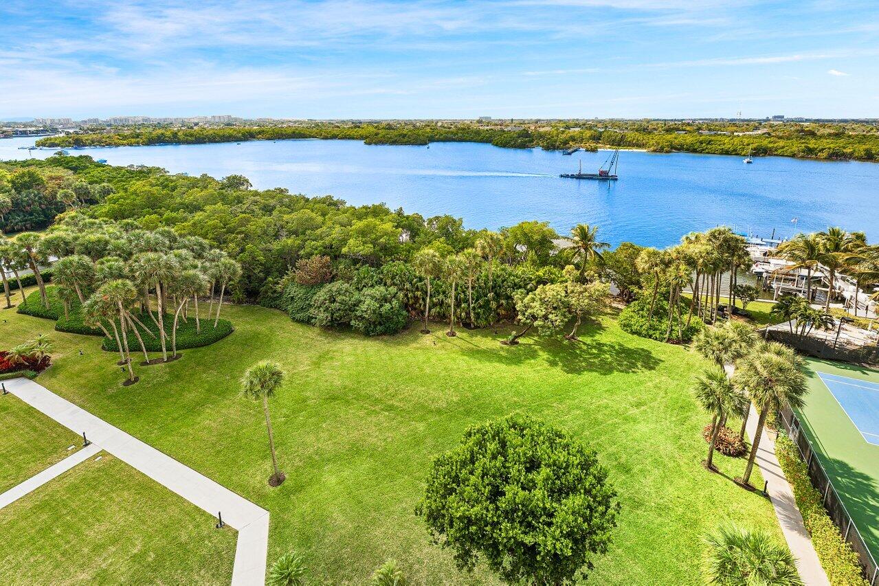 LA FONTANA CONDO - Residential