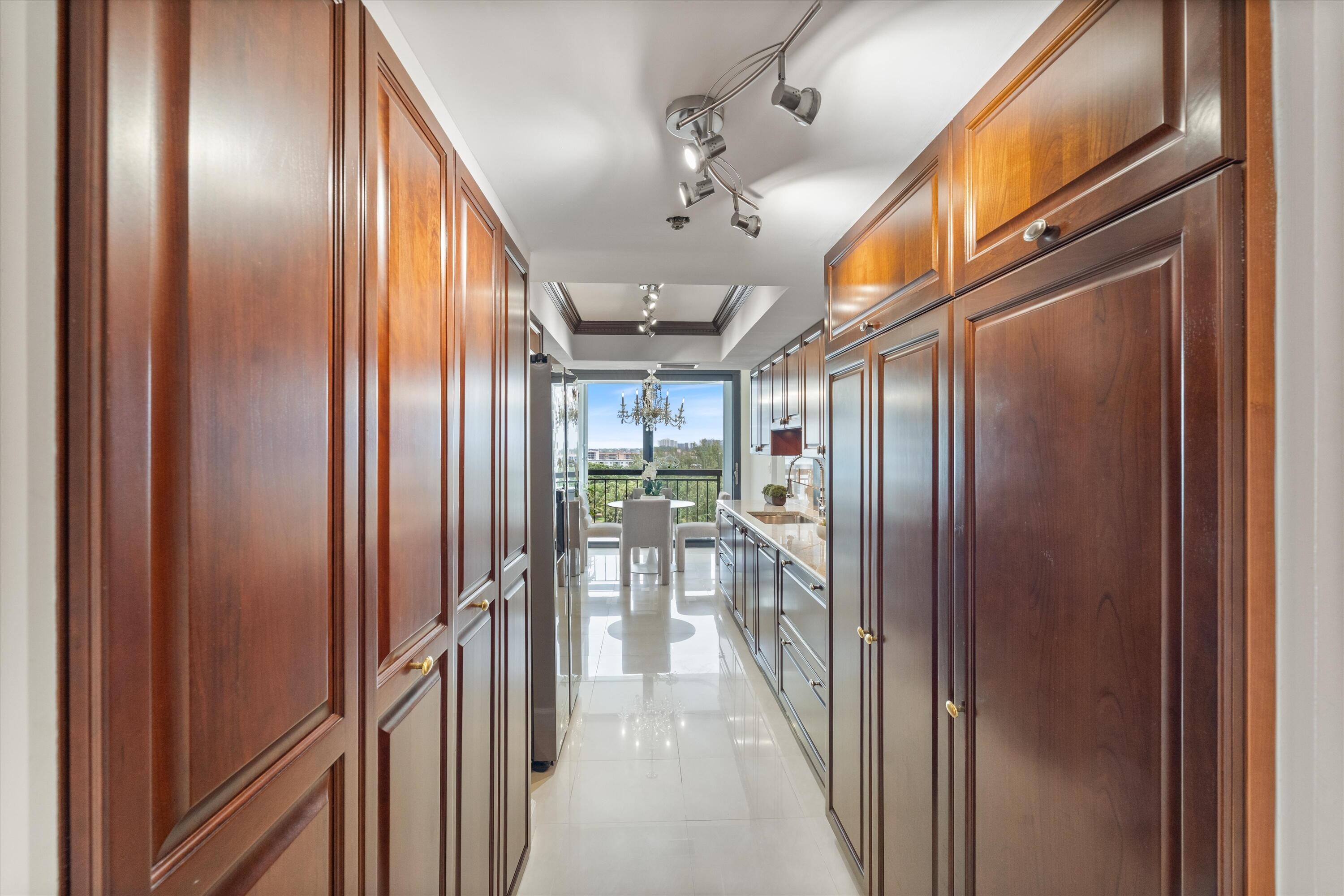 LA FONTANA CONDO - Residential