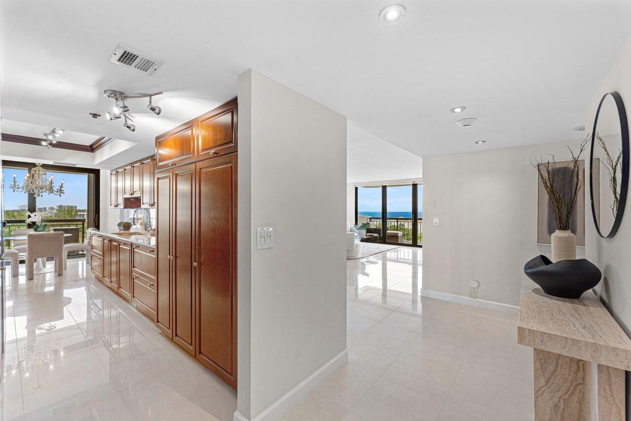 LA FONTANA CONDO - Residential
