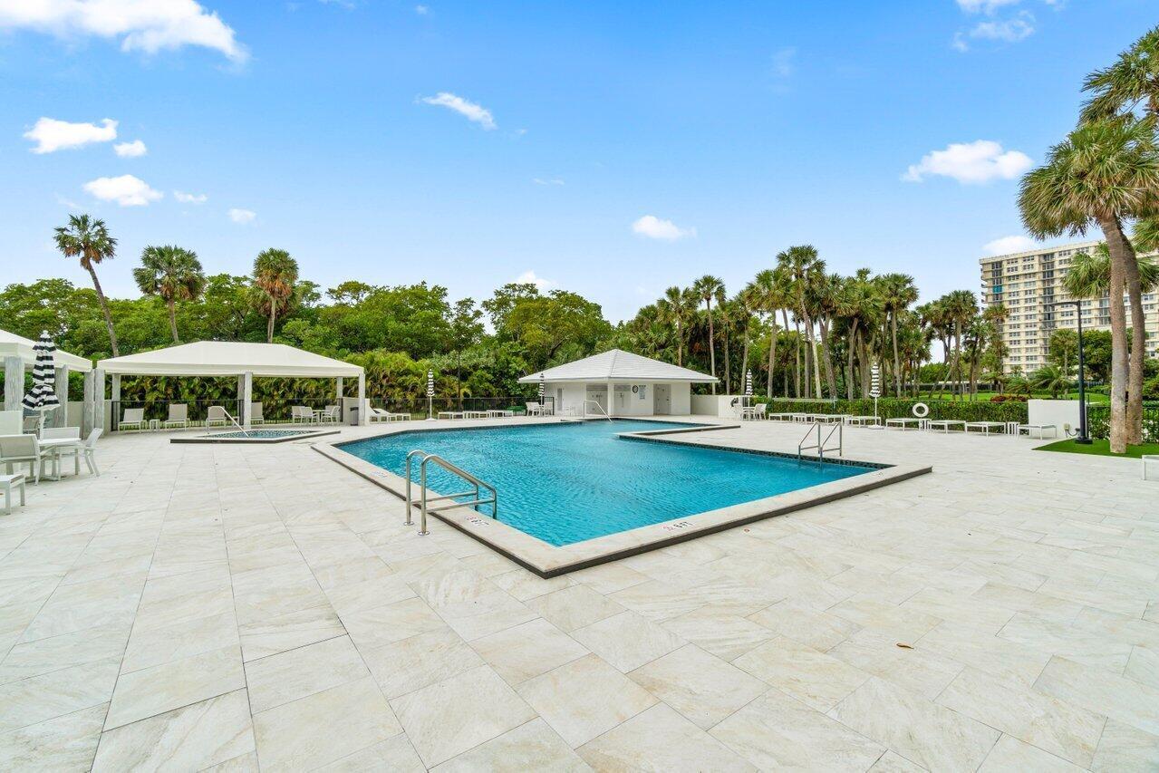 LA FONTANA CONDO - Residential