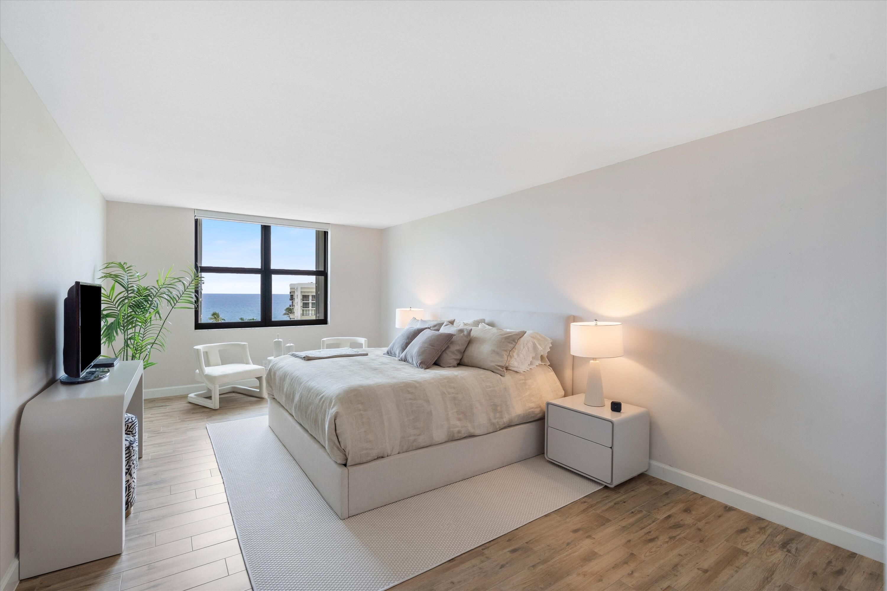 LA FONTANA CONDO - Residential