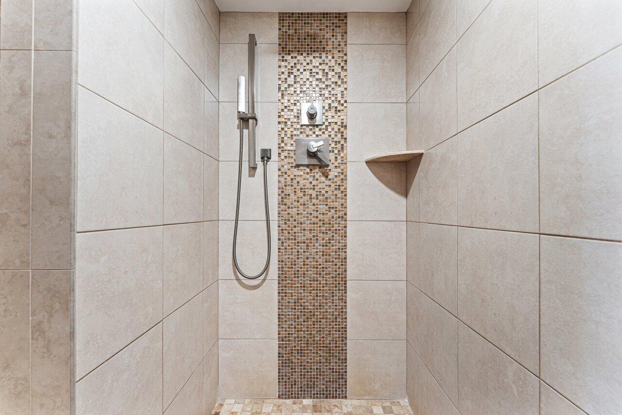 LA FONTANA CONDO - Residential