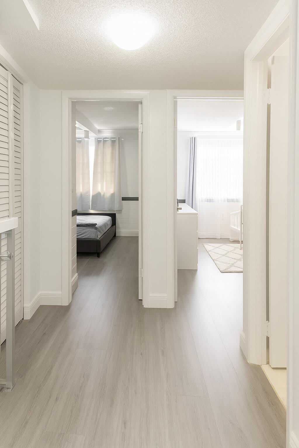 BRENTWOOD TOWNHOUSE 2 - Residential