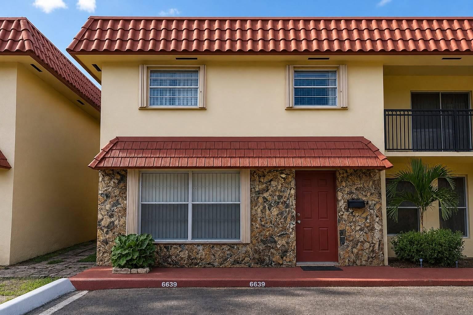 BRENTWOOD TOWNHOUSE 2 - Residential