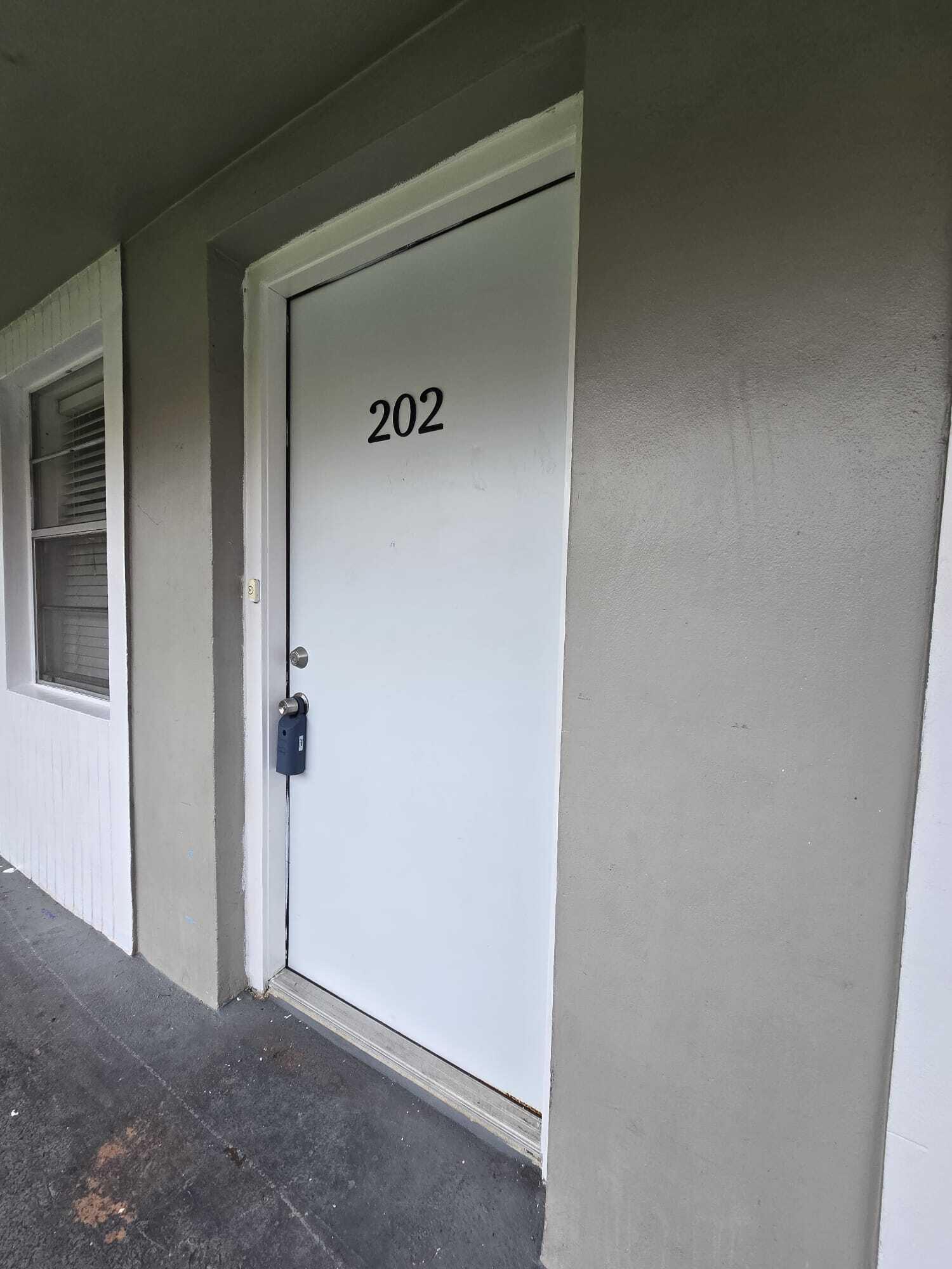 SILVER PALMS CONDO - Residential