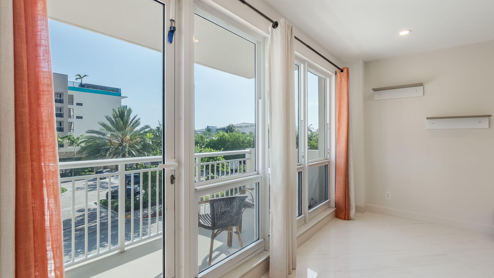 OCEAN MONARCH CONDO - Residential