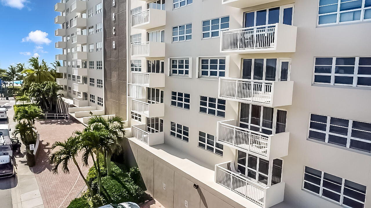 OCEAN MONARCH CONDO - Residential