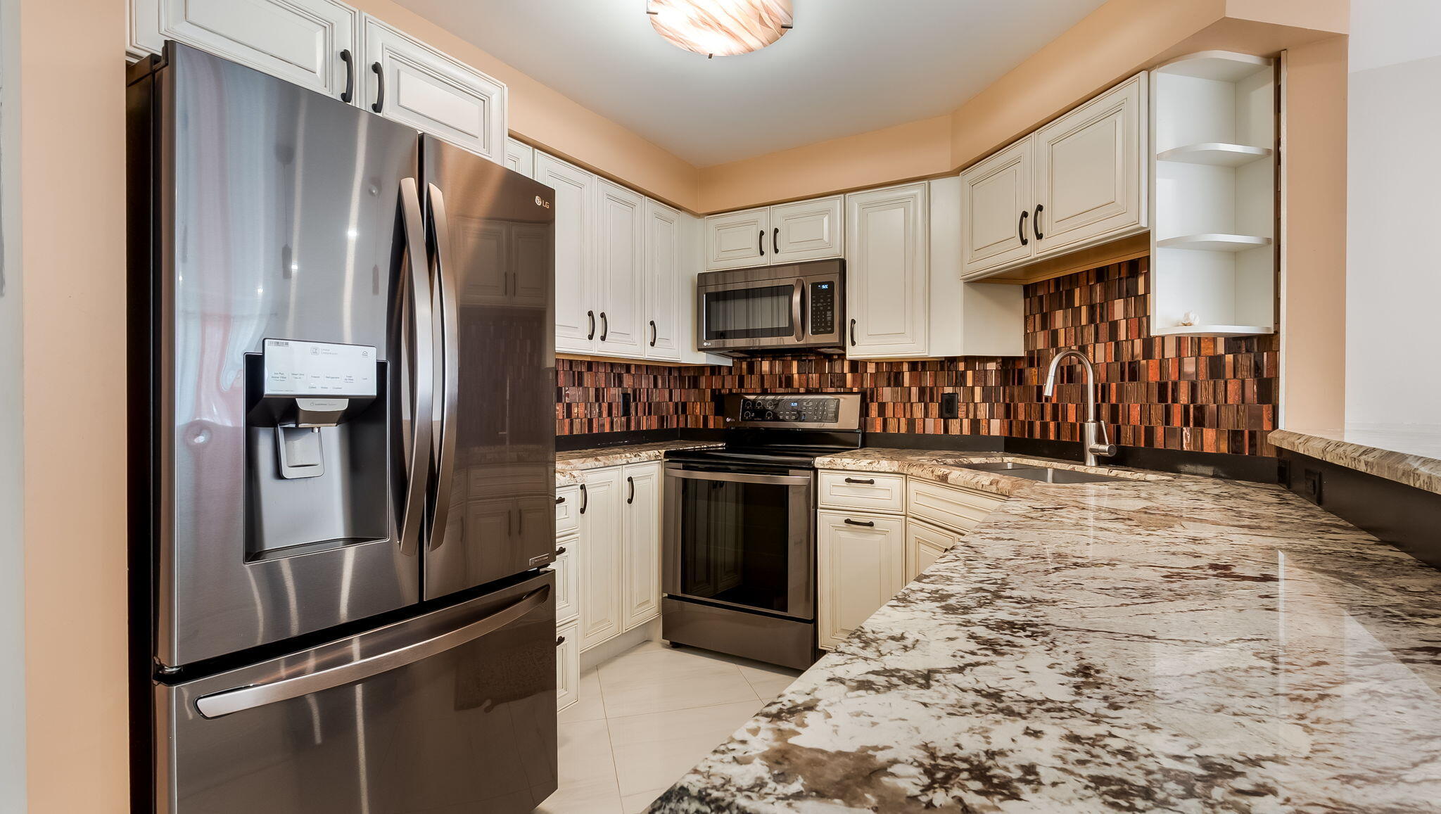 OCEAN MONARCH CONDO - Residential