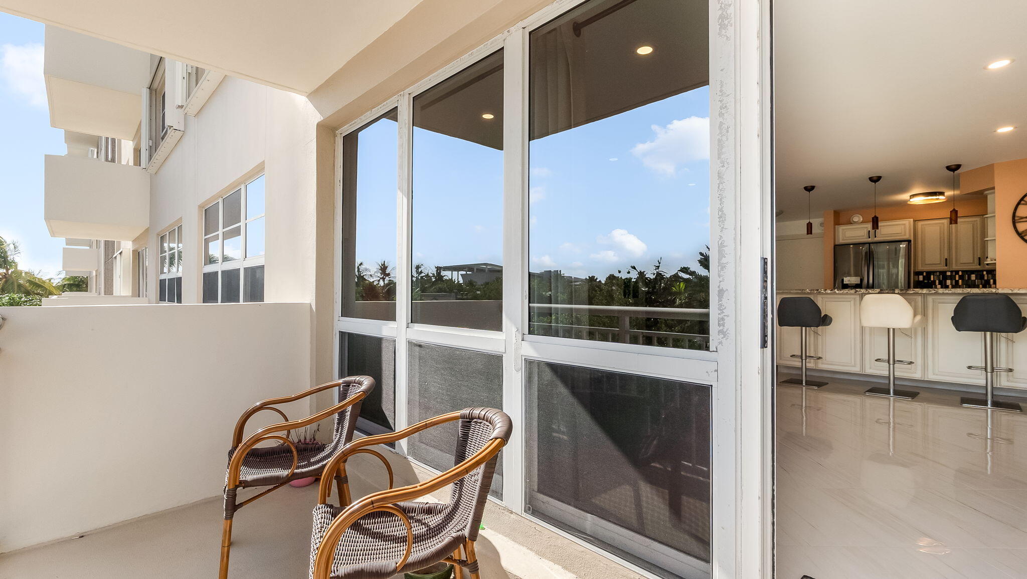 OCEAN MONARCH CONDO - Residential