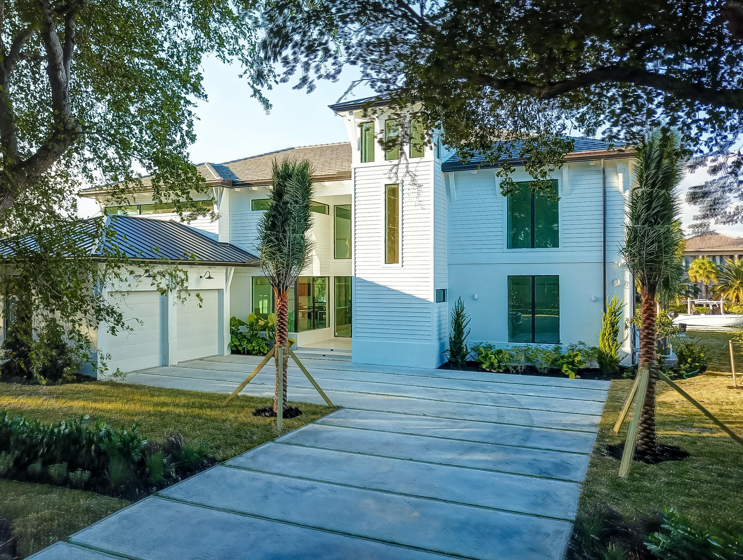 BAY COLONY SEC OF THE LAN - Residential