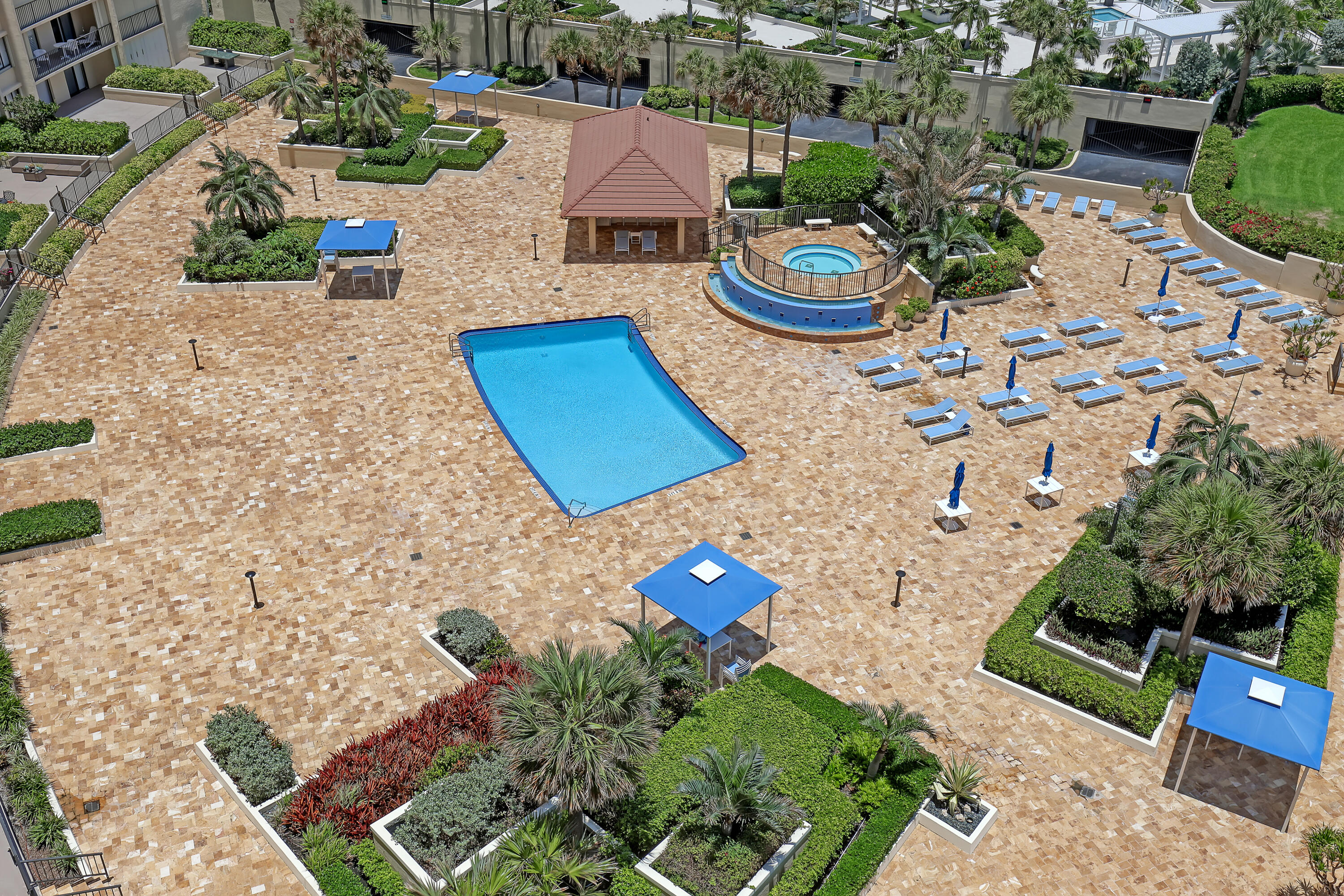 OCEAN TRAIL CONDO II - Residential