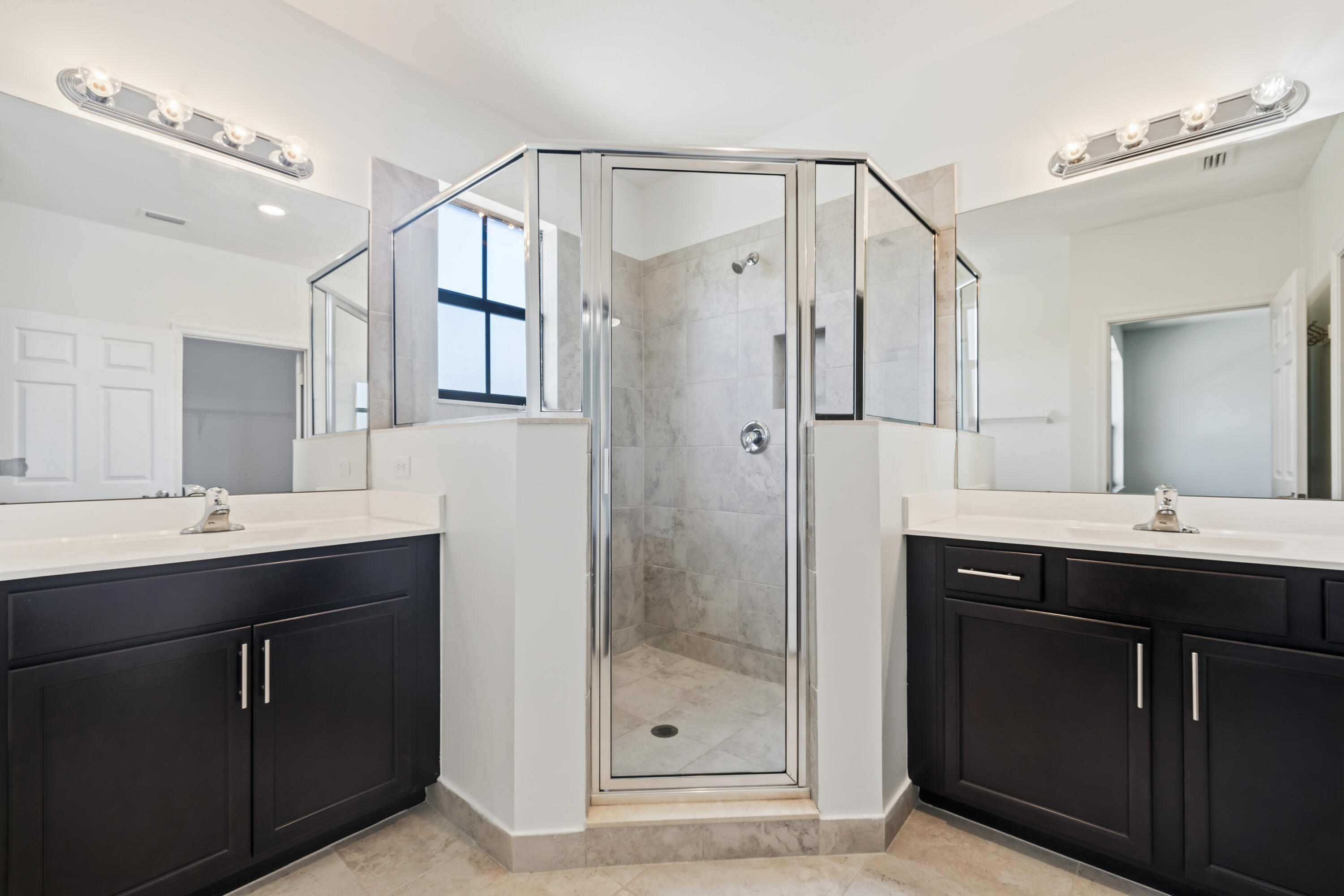 SABAL GROVE PLAT TWO - Residential Lease