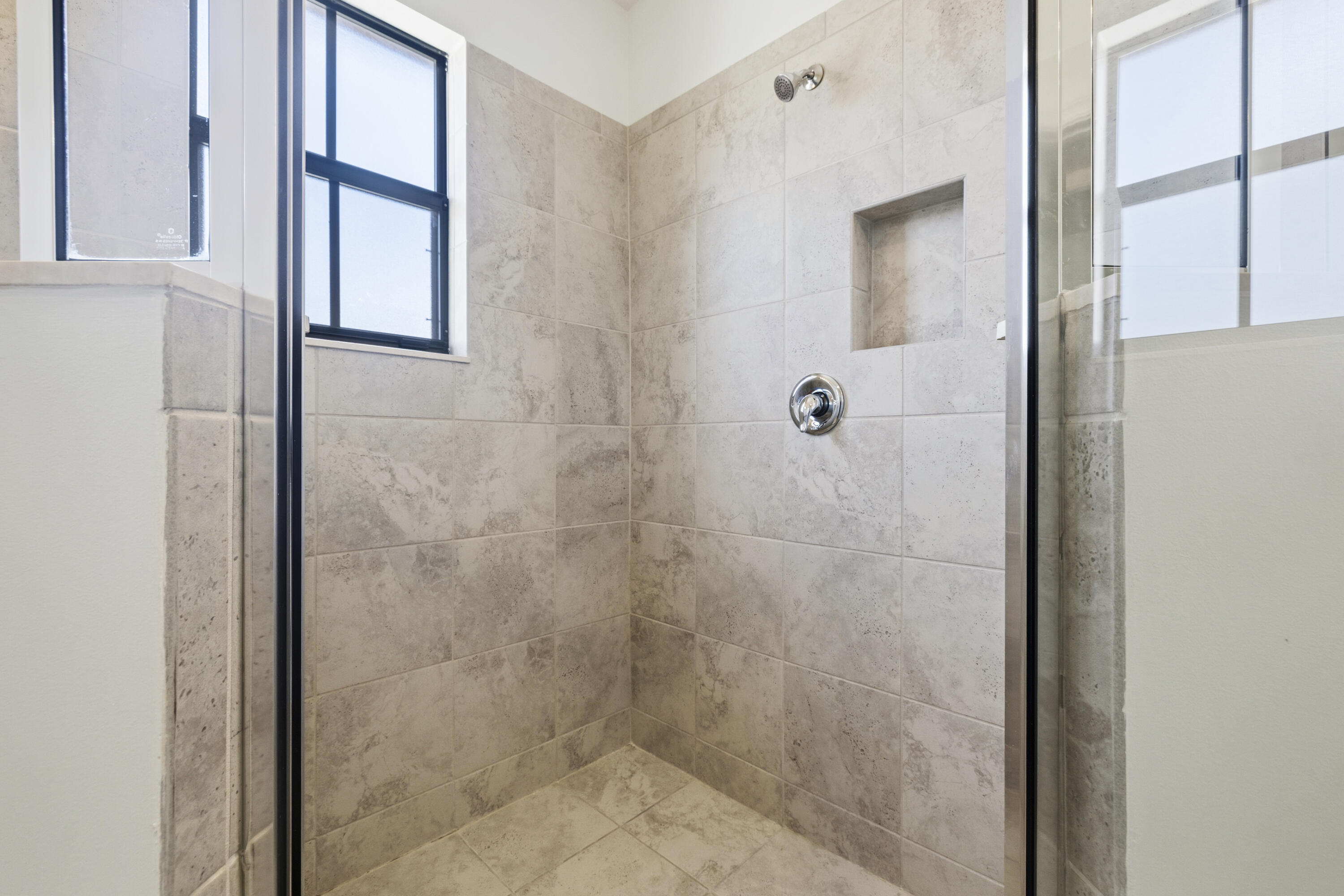 SABAL GROVE PLAT TWO - Residential Lease