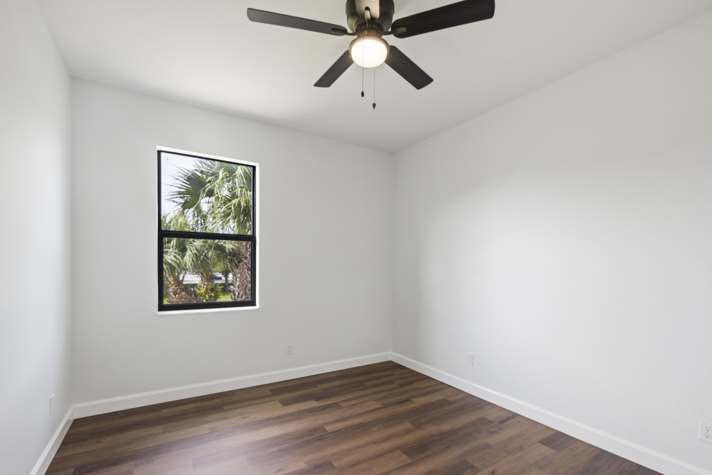 SABAL GROVE PLAT TWO - Residential Lease