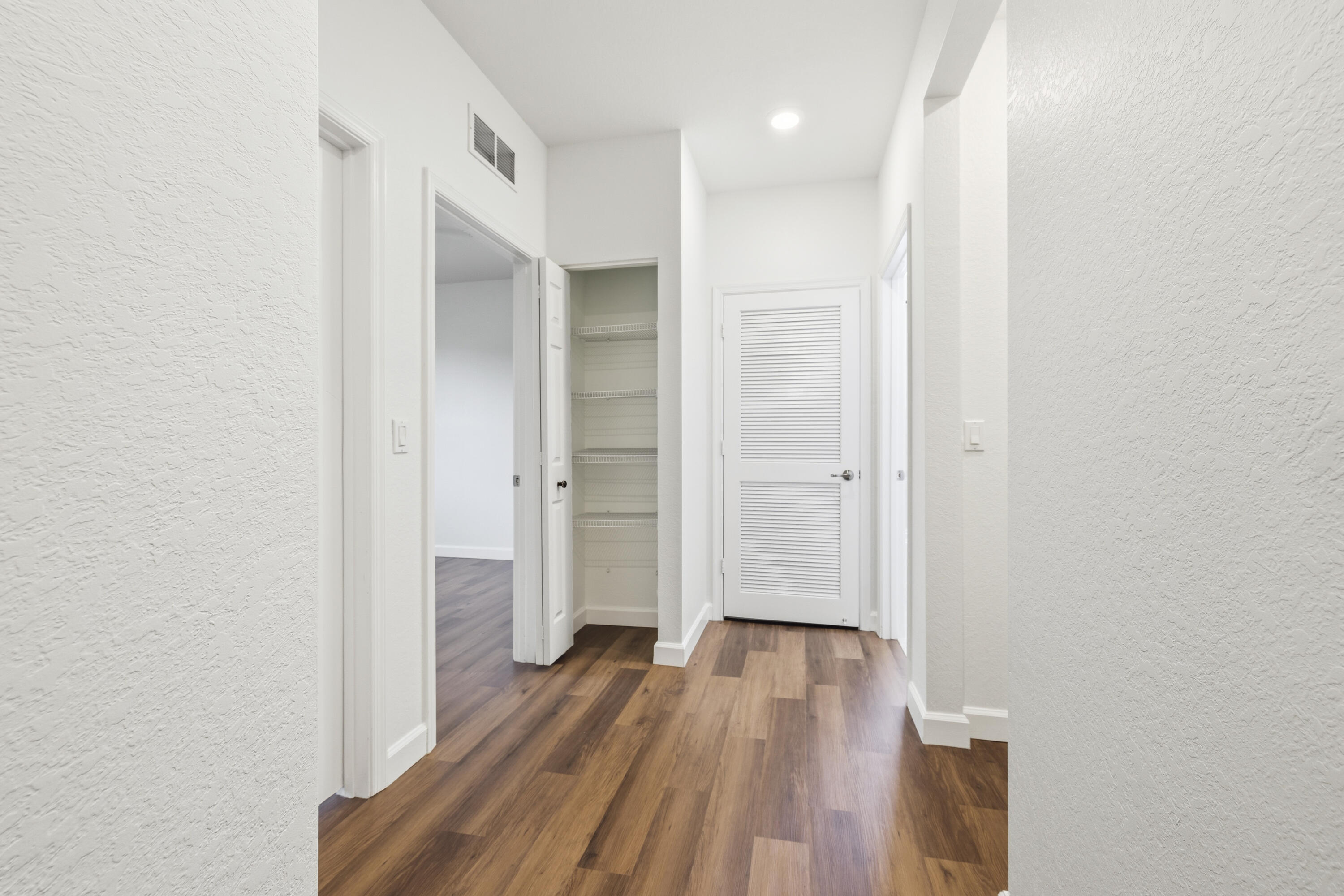SABAL GROVE PLAT TWO - Residential Lease