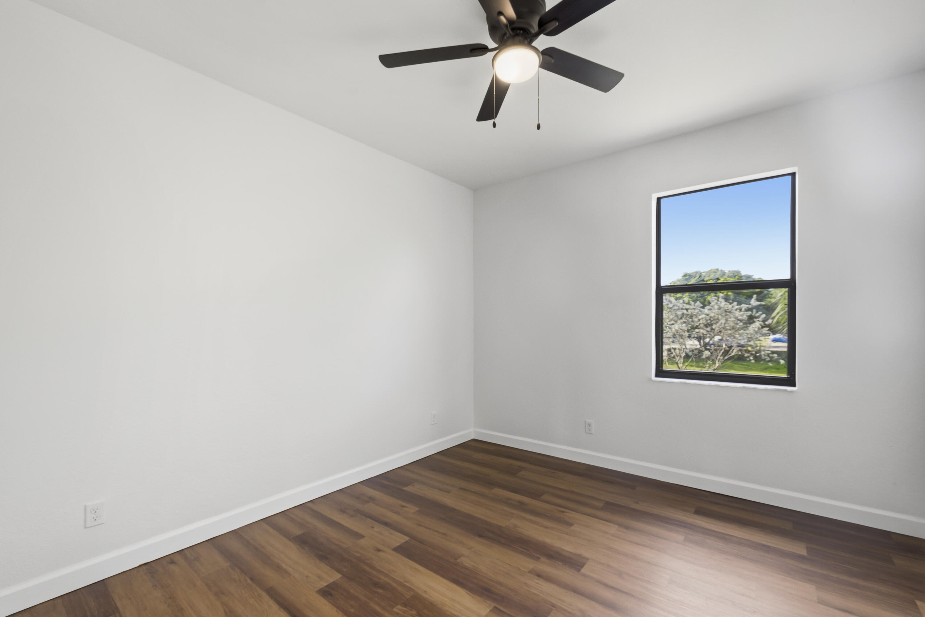 SABAL GROVE PLAT TWO - Residential Lease
