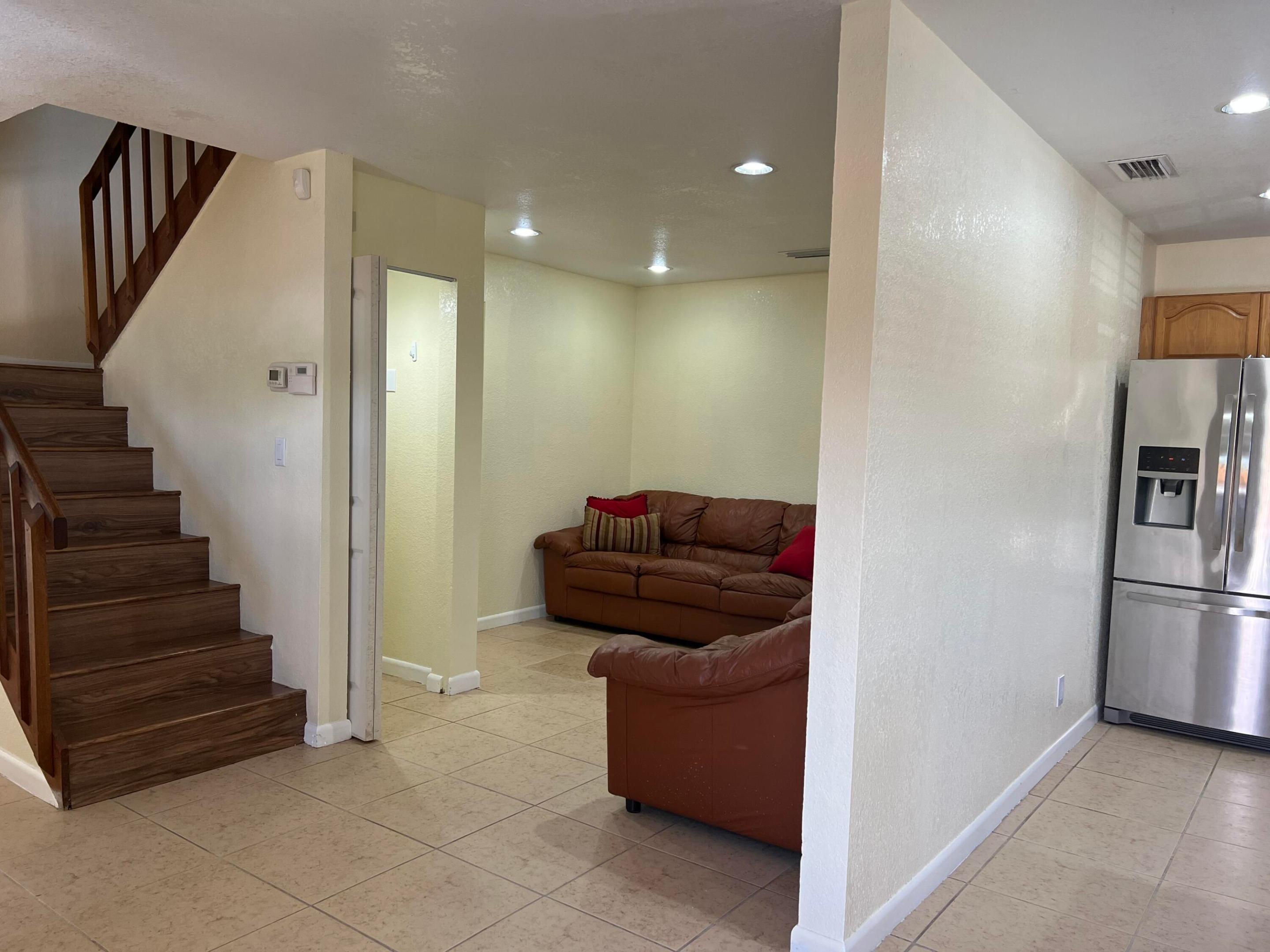 CHERRY LANE - Residential Lease