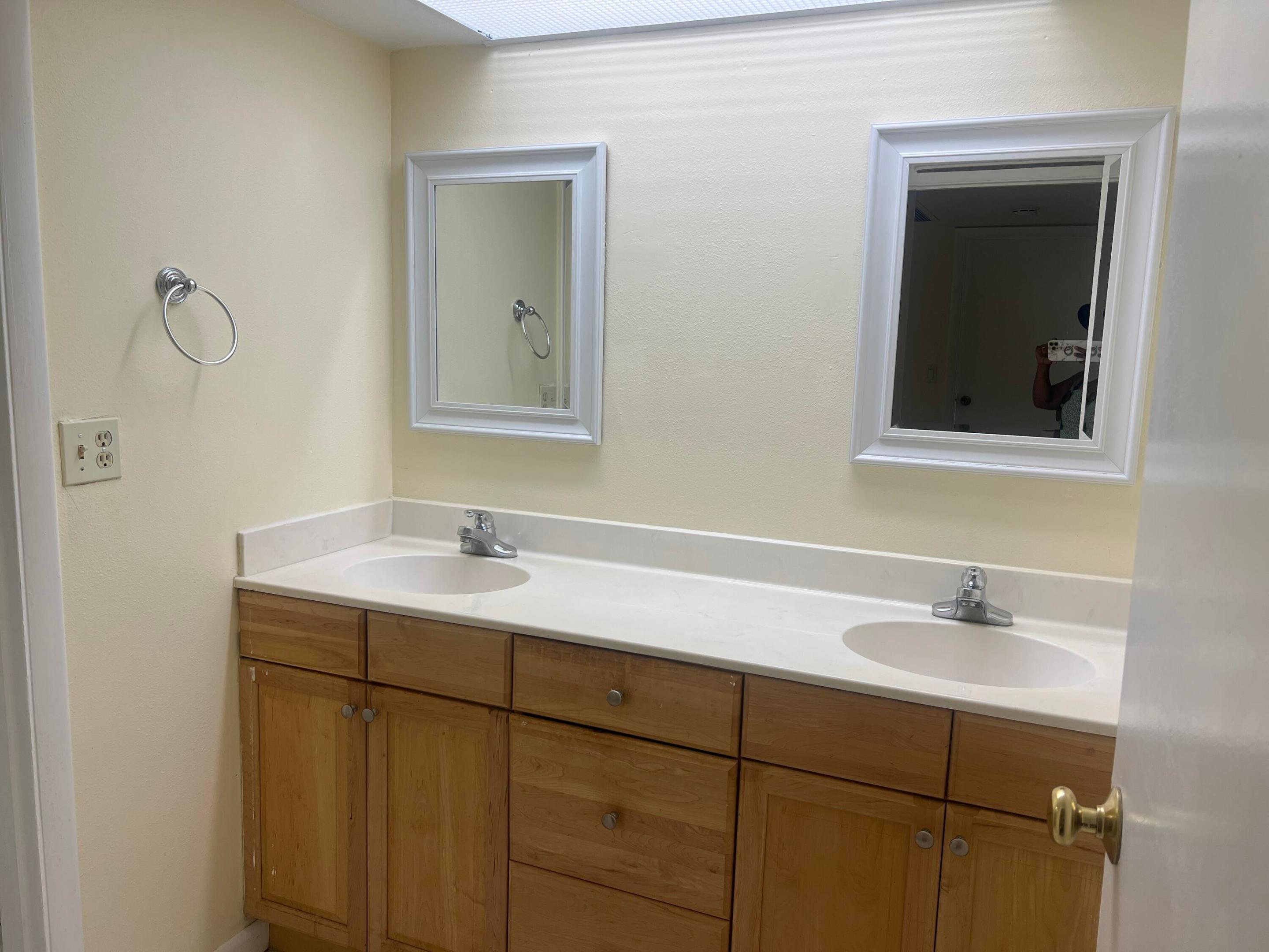 CHERRY LANE - Residential Lease