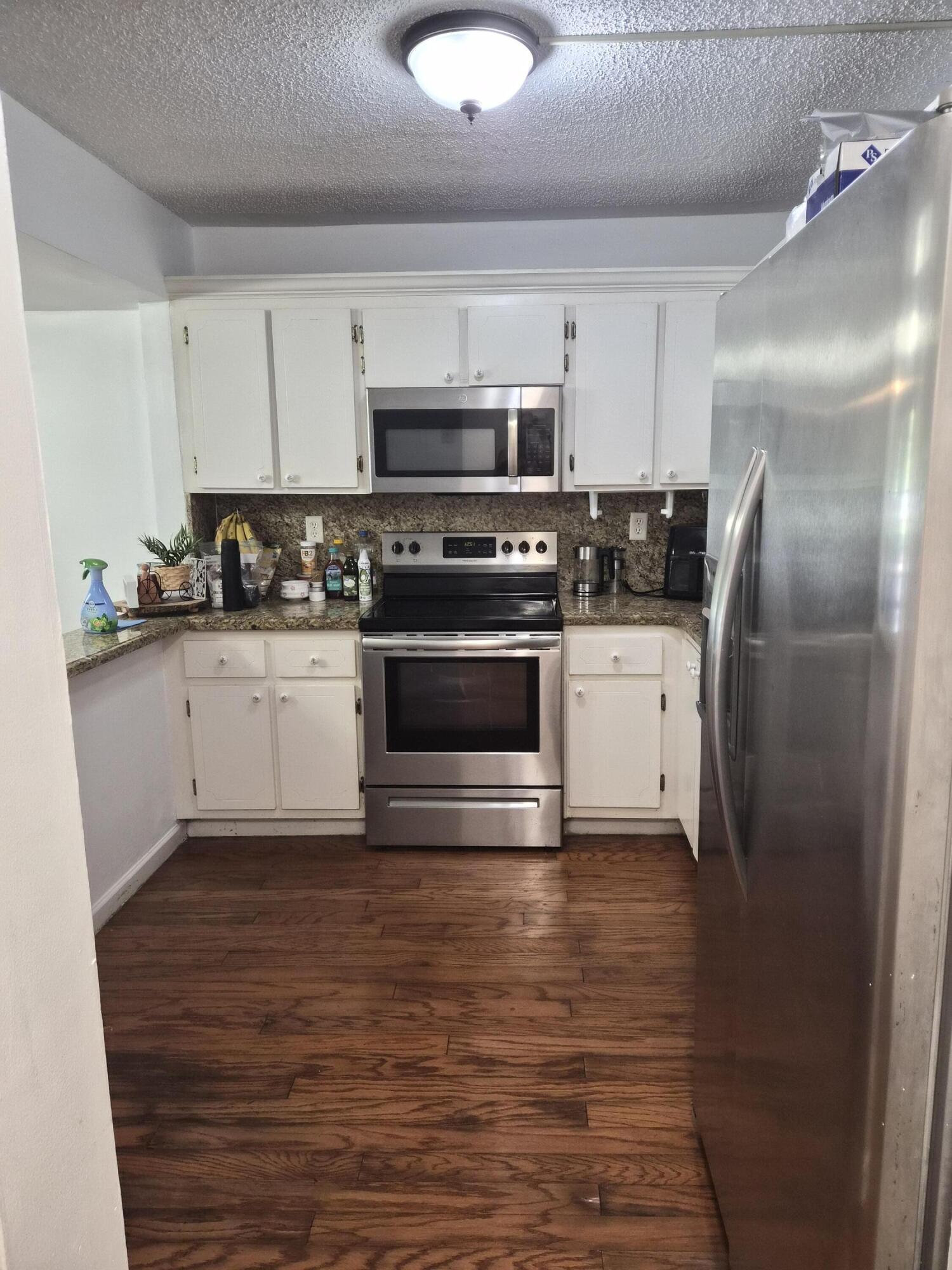 ISLE OF SANDALFOOT CONDO 4 - Residential