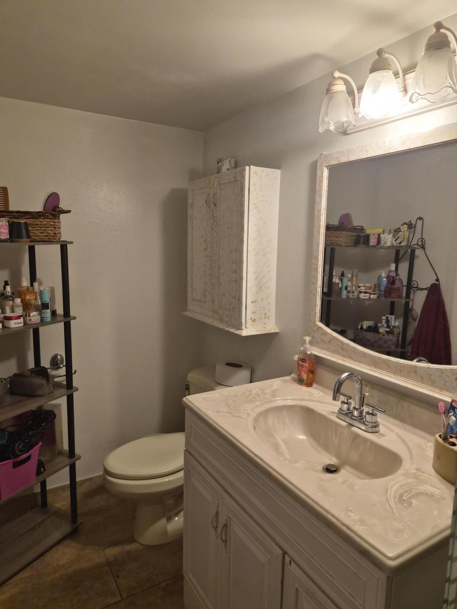 ISLE OF SANDALFOOT CONDO 4 - Residential