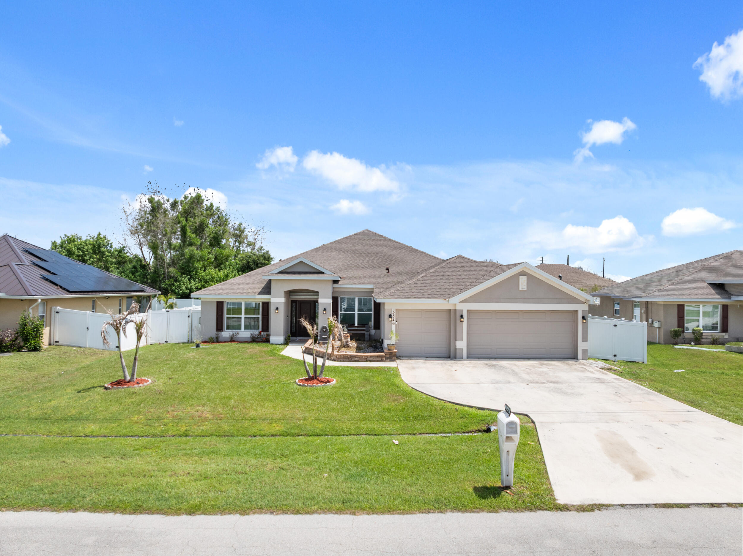 PORT ST LUCIE SECTION 46 1ST REPLAT - Residential