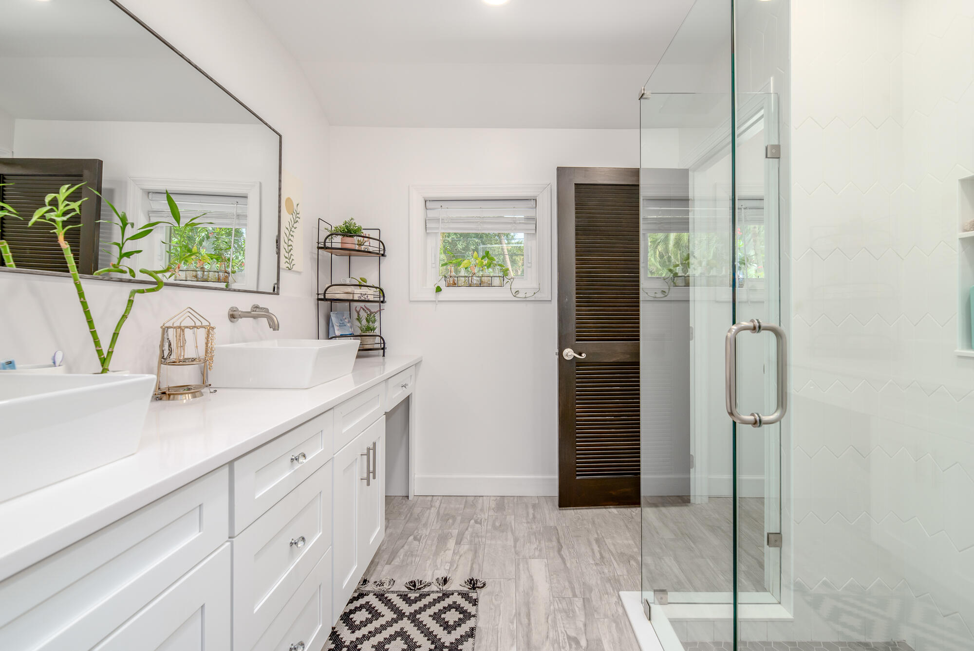 BESSEY'S 3RD ADDITION - Residential Lease