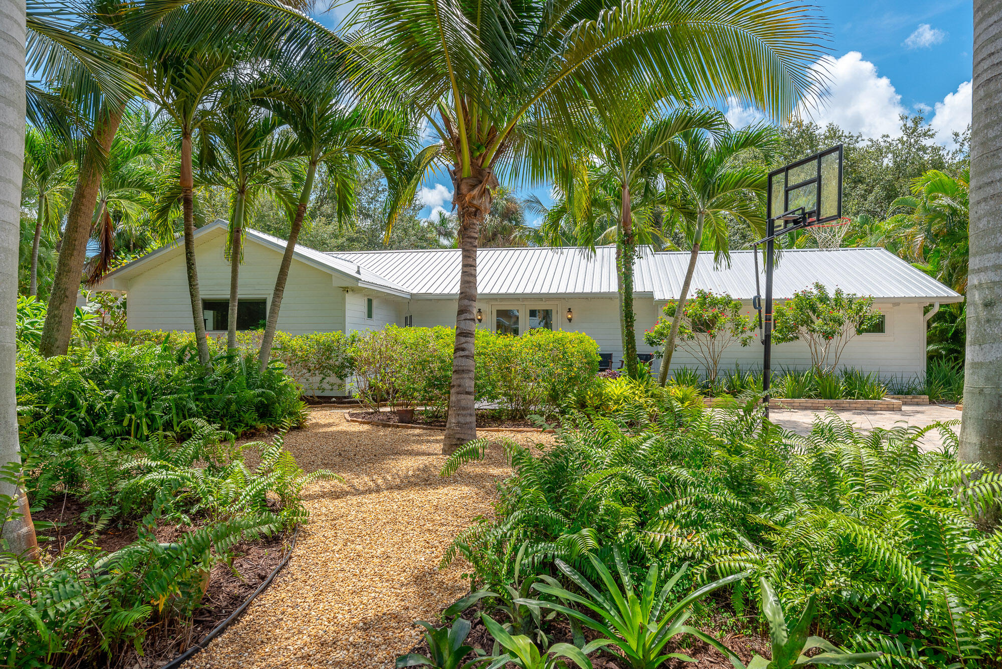 BESSEY'S 3RD ADDITION - Residential Lease