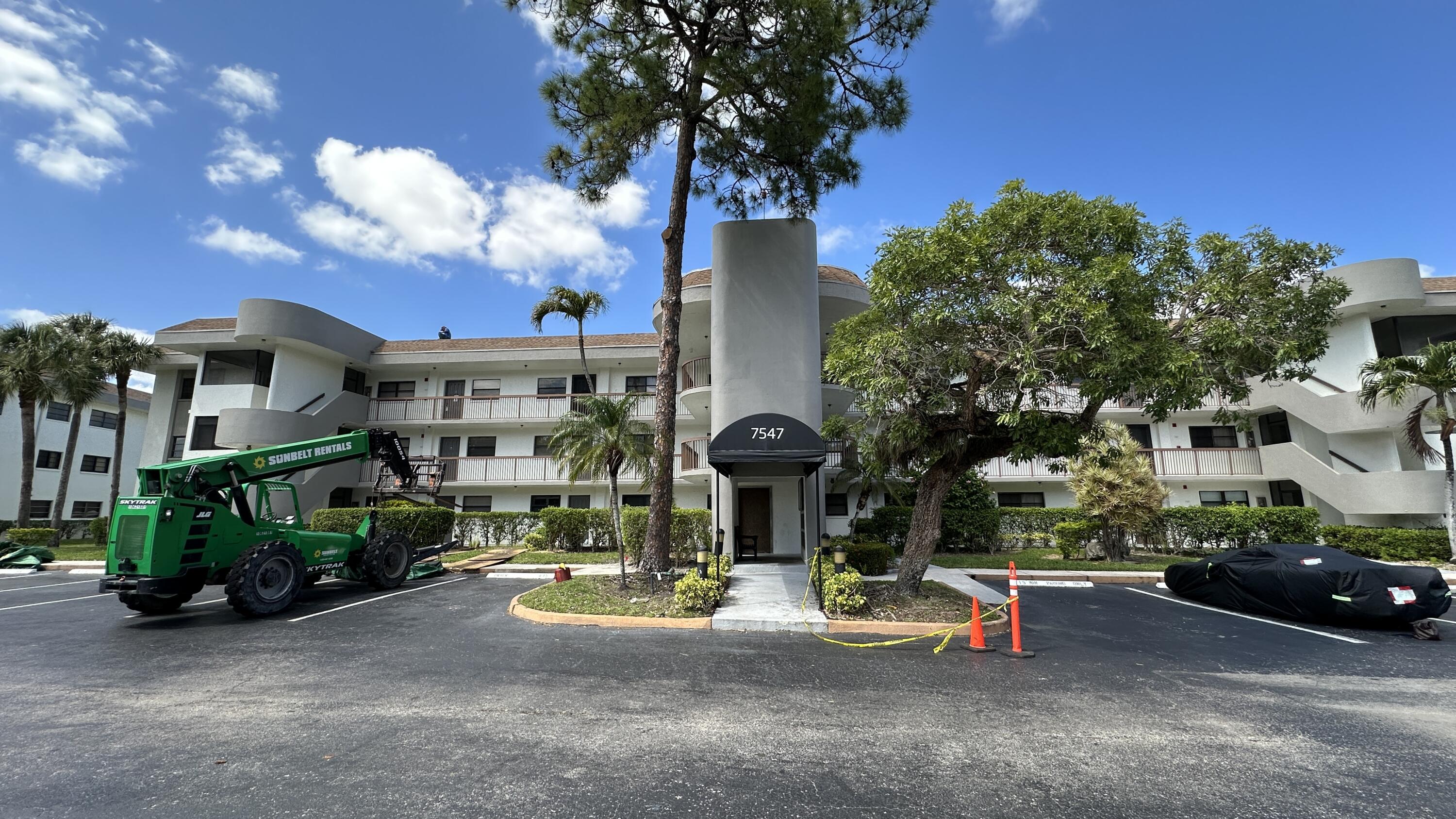 BONAIRE AT WOODMONT NO 4 - Residential