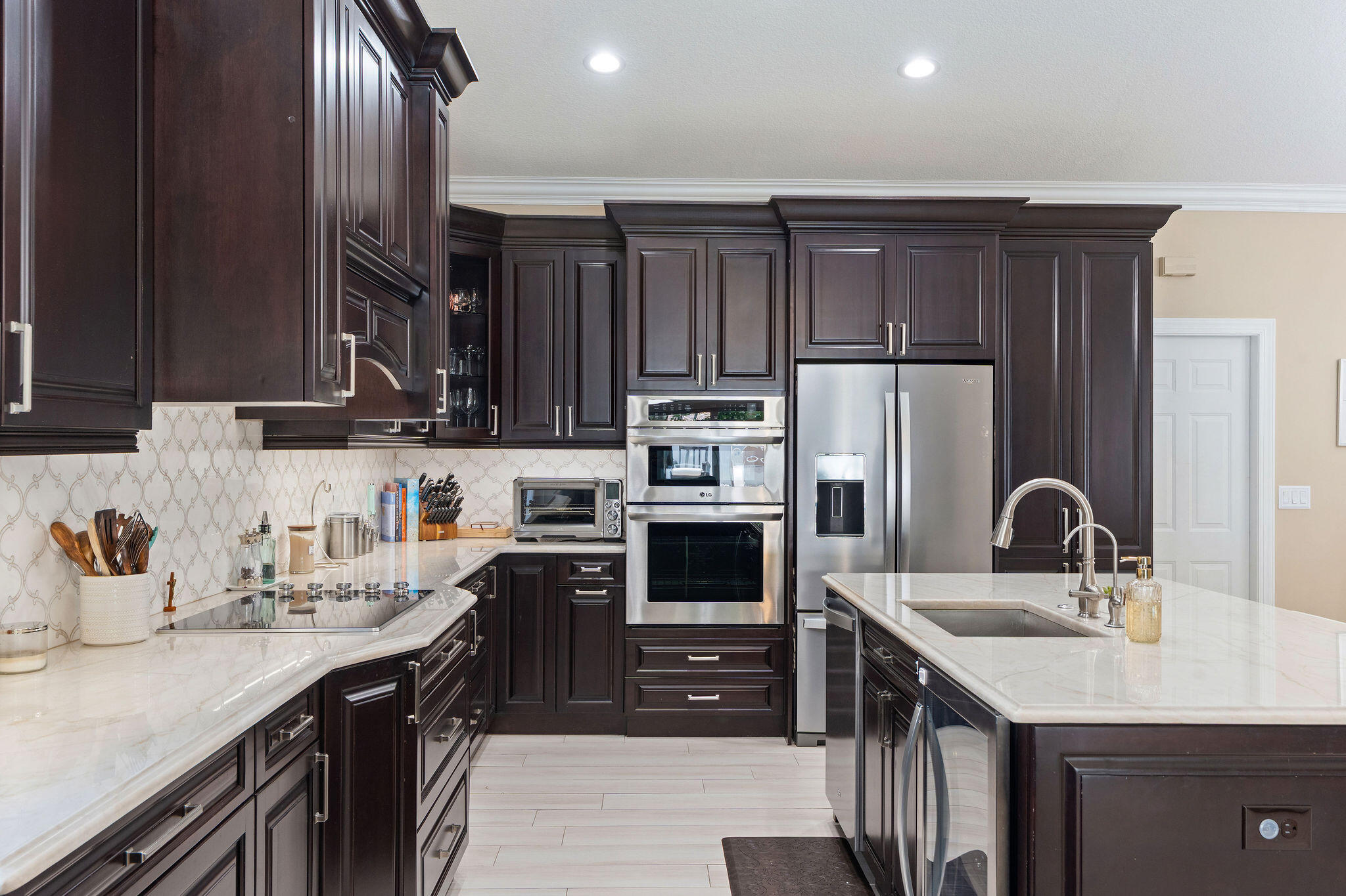 REPLAT OF COUNTRY LAKES - Residential