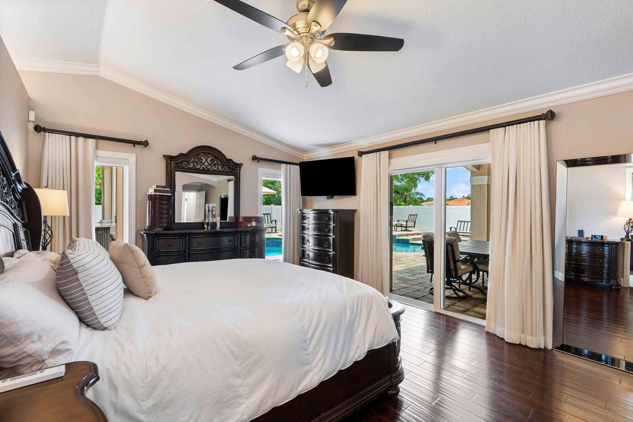 REPLAT OF COUNTRY LAKES - Residential