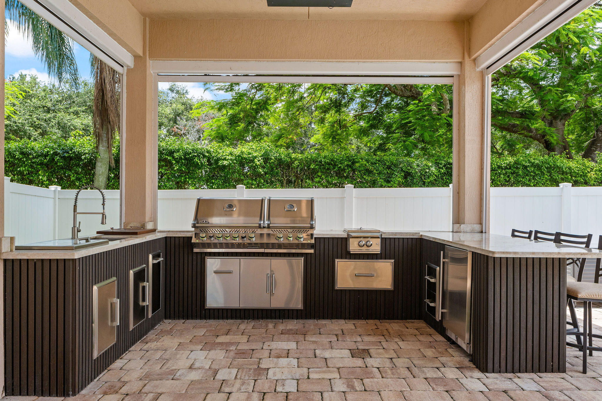 REPLAT OF COUNTRY LAKES - Residential