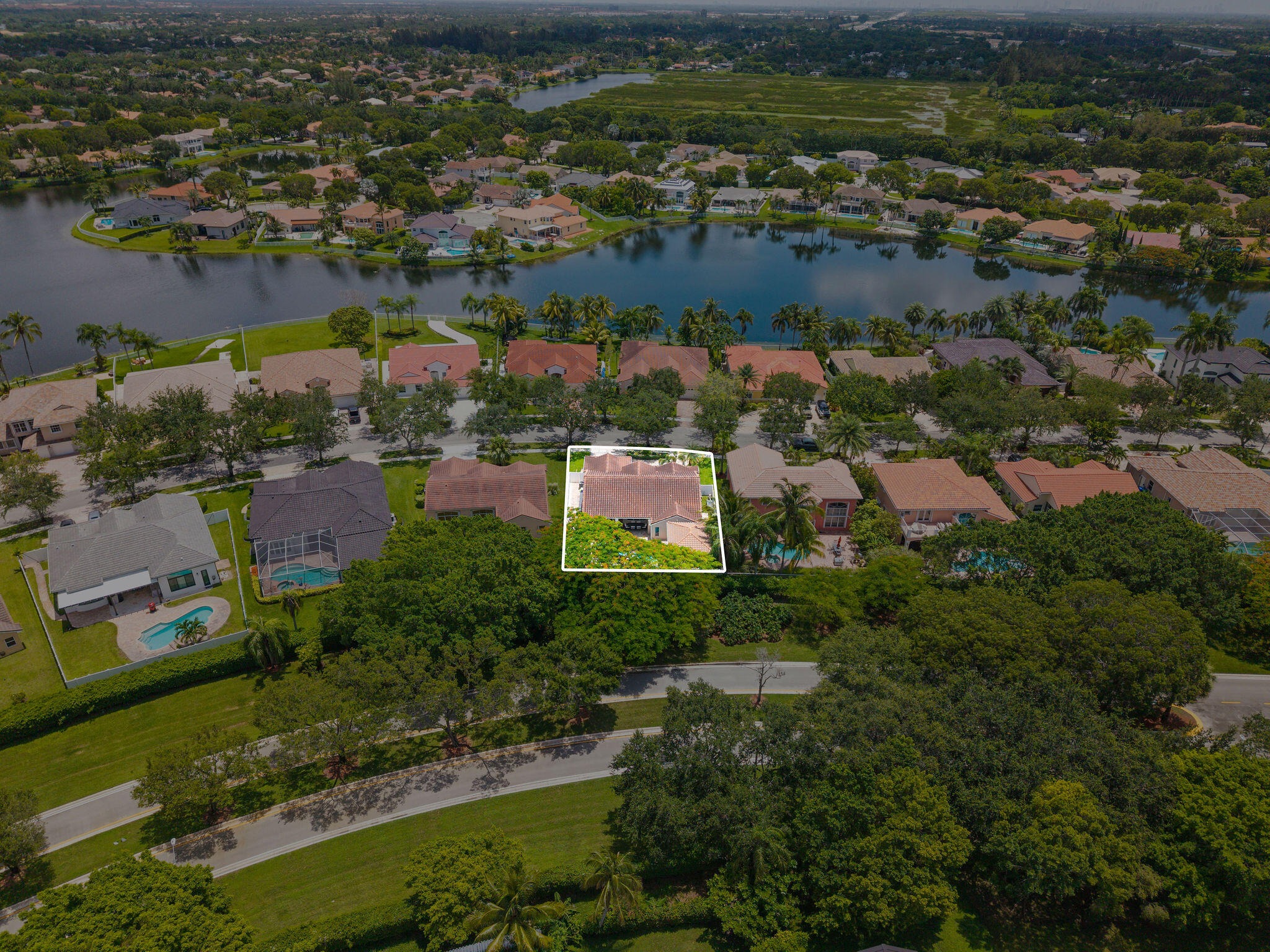 REPLAT OF COUNTRY LAKES - Residential