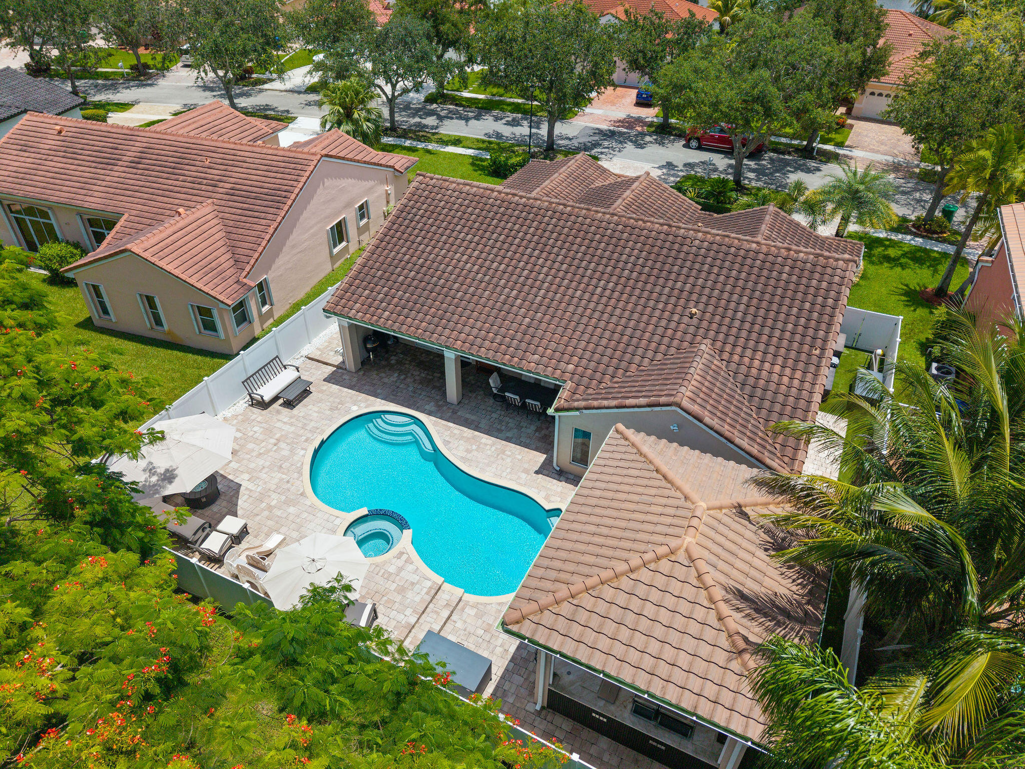 REPLAT OF COUNTRY LAKES - Residential