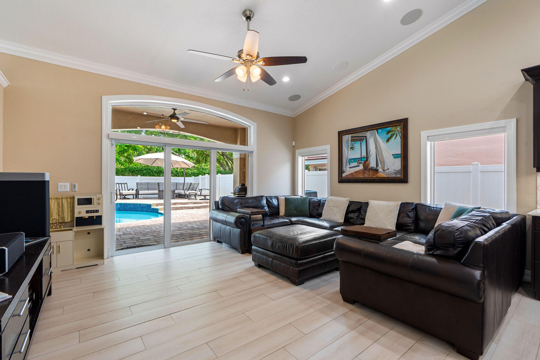 REPLAT OF COUNTRY LAKES - Residential