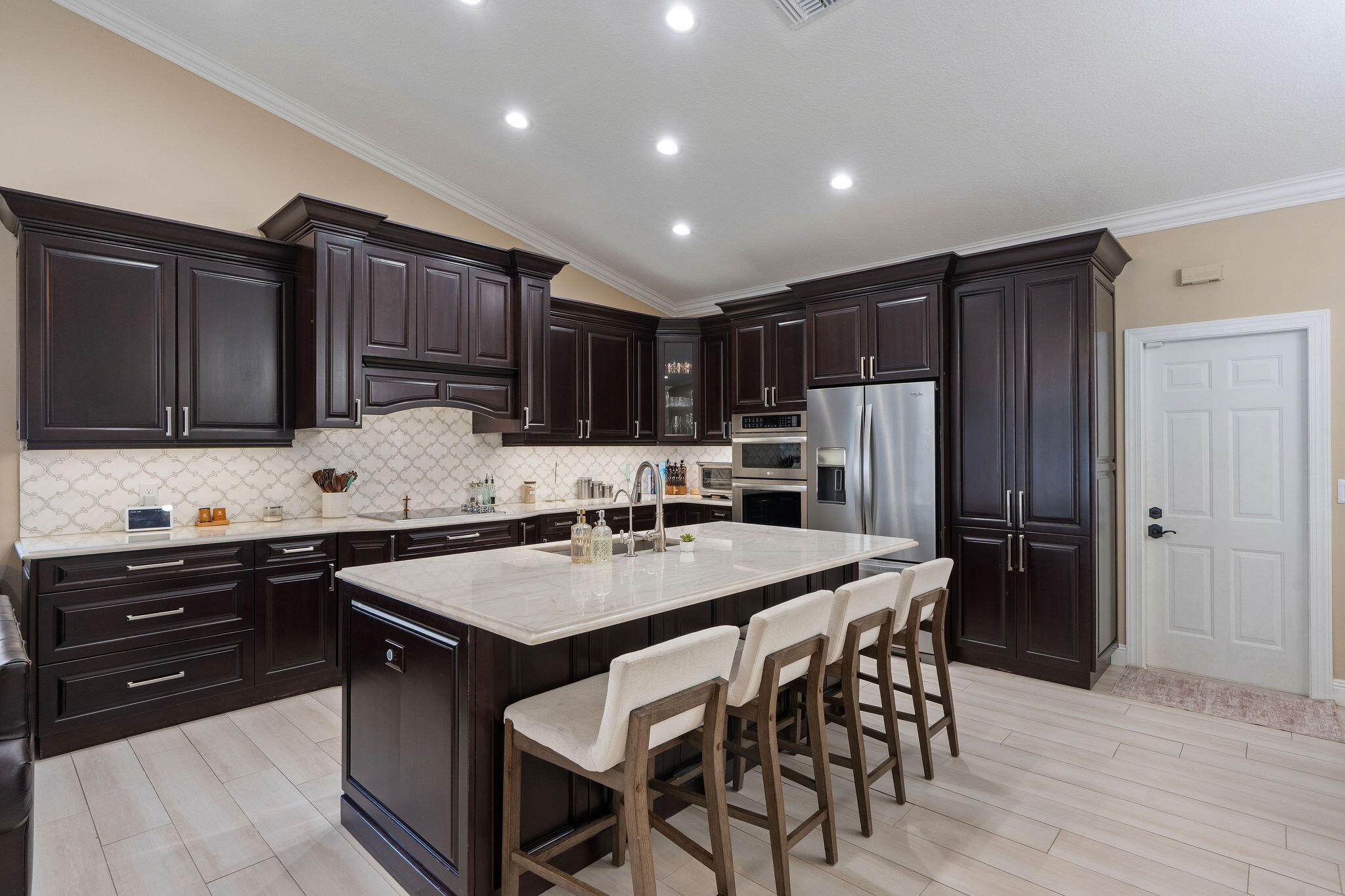 REPLAT OF COUNTRY LAKES - Residential