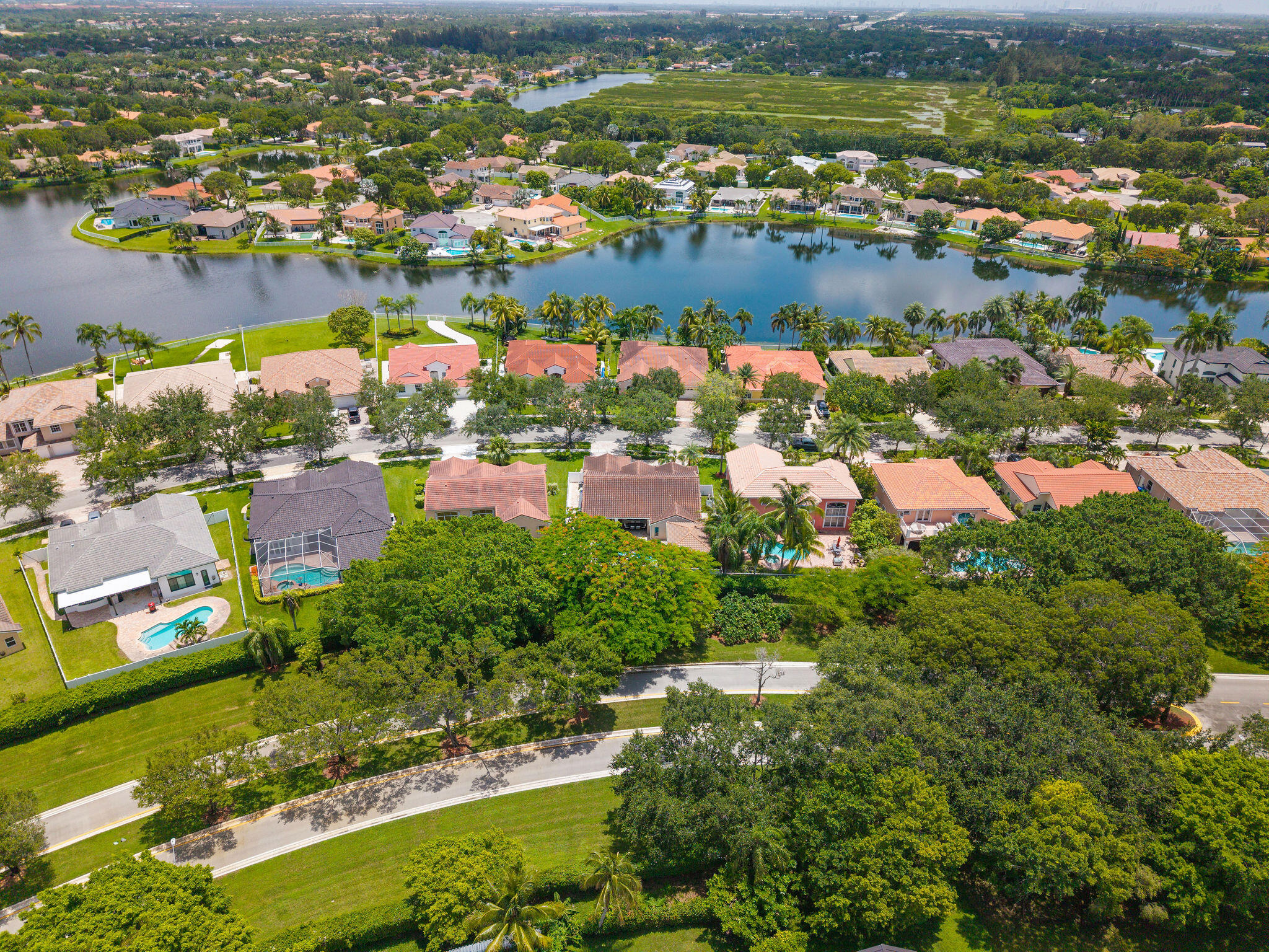 REPLAT OF COUNTRY LAKES - Residential