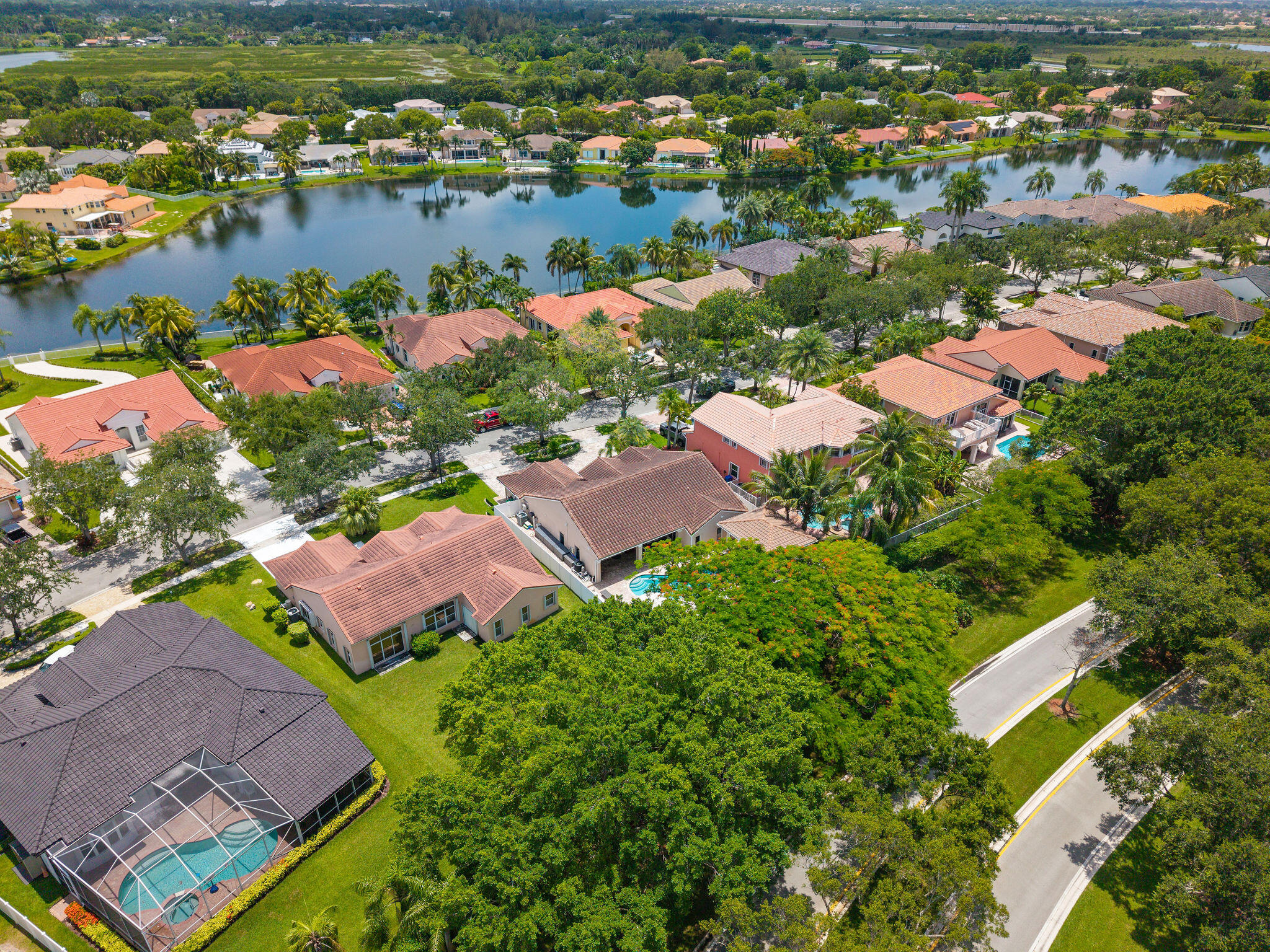 REPLAT OF COUNTRY LAKES - Residential