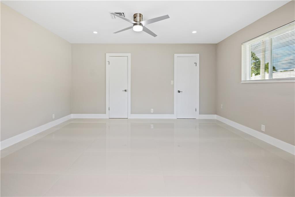 CORAL RIDGE ISLES - Residential