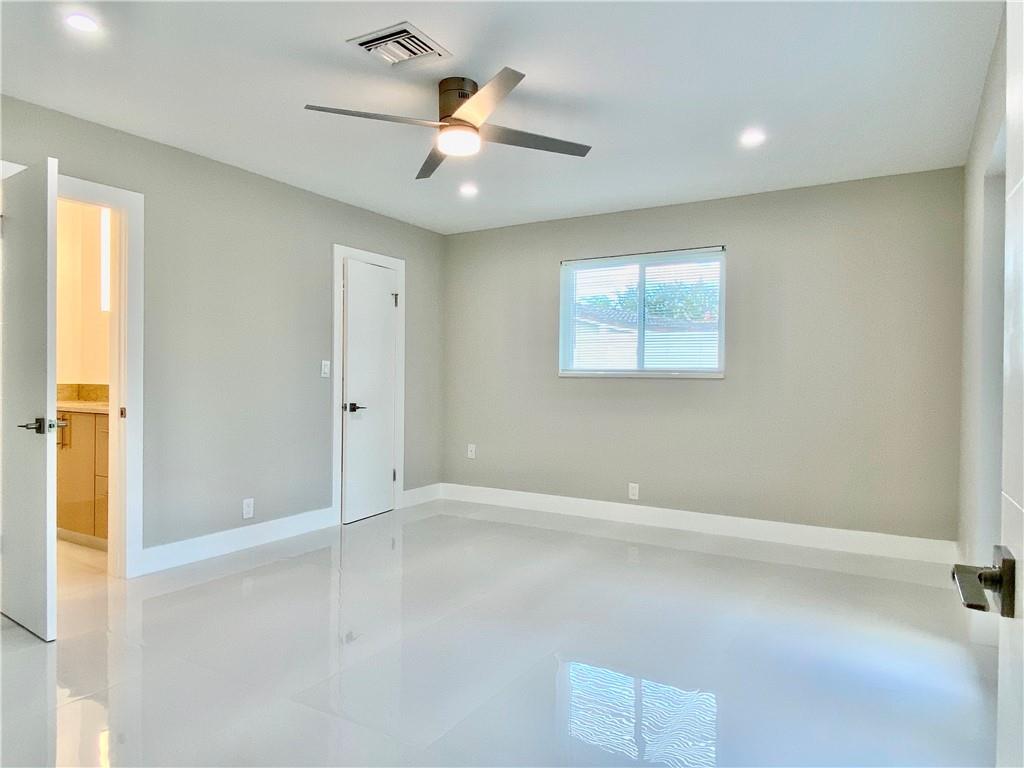 CORAL RIDGE ISLES - Residential
