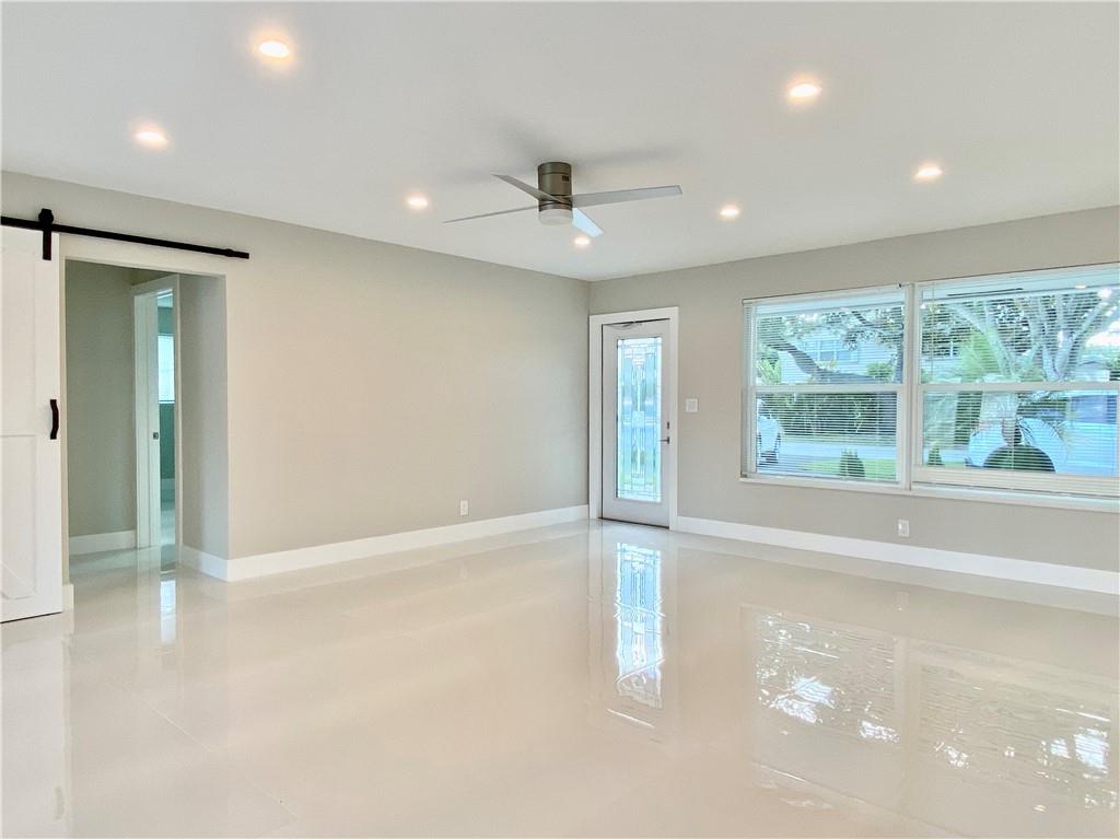 CORAL RIDGE ISLES - Residential