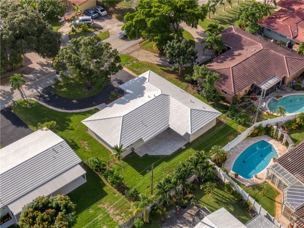 CORAL RIDGE ISLES - Residential