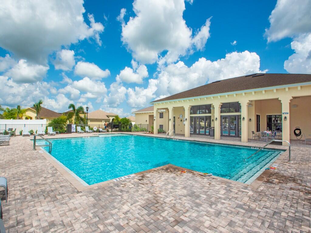 VERONA TRACE SUB & THE VILLAS AT VERONA TRACE - Residential