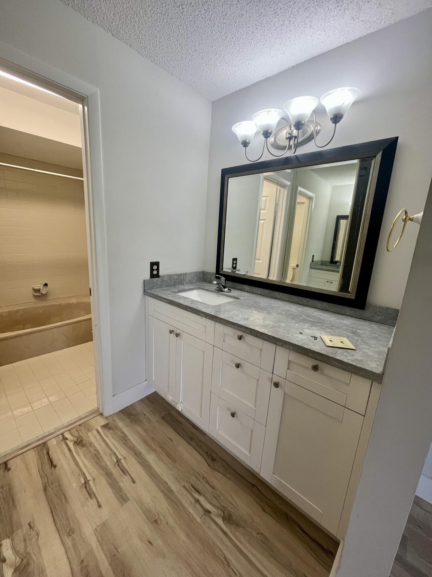 WILDWOOD OF DEER CREEK - Residential Lease