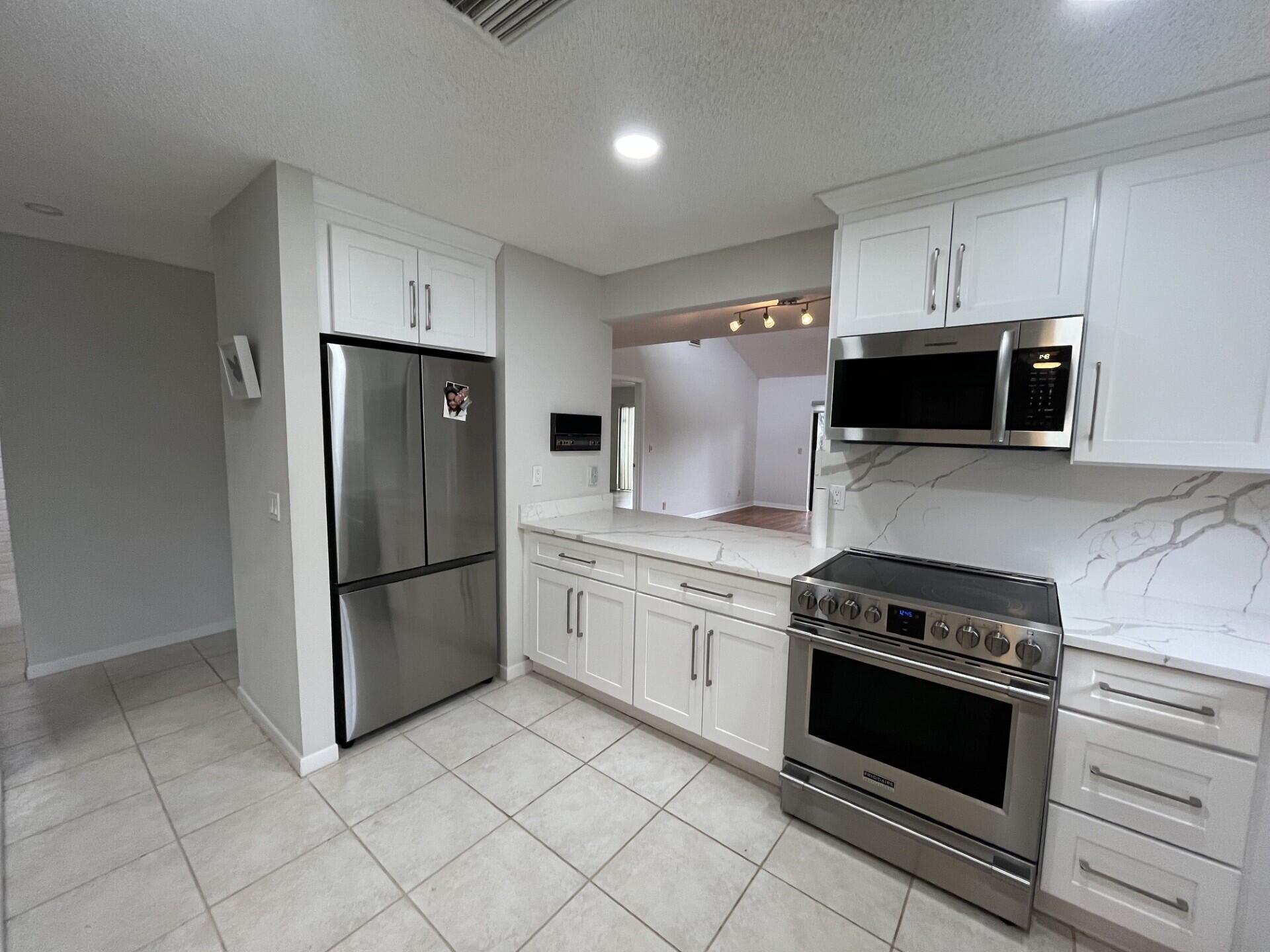 WILDWOOD OF DEER CREEK - Residential Lease