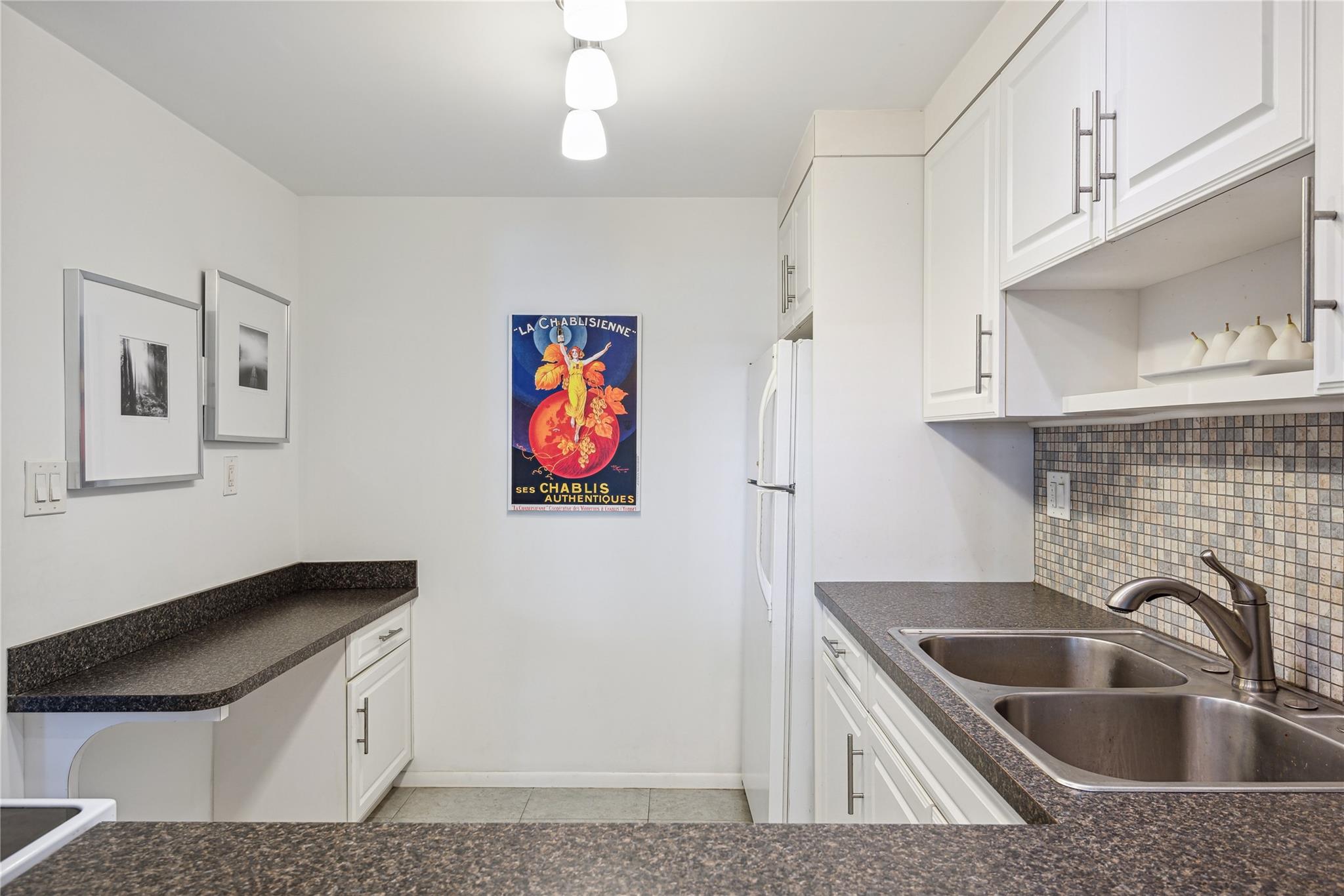 Birch Crest Apartments - Residential